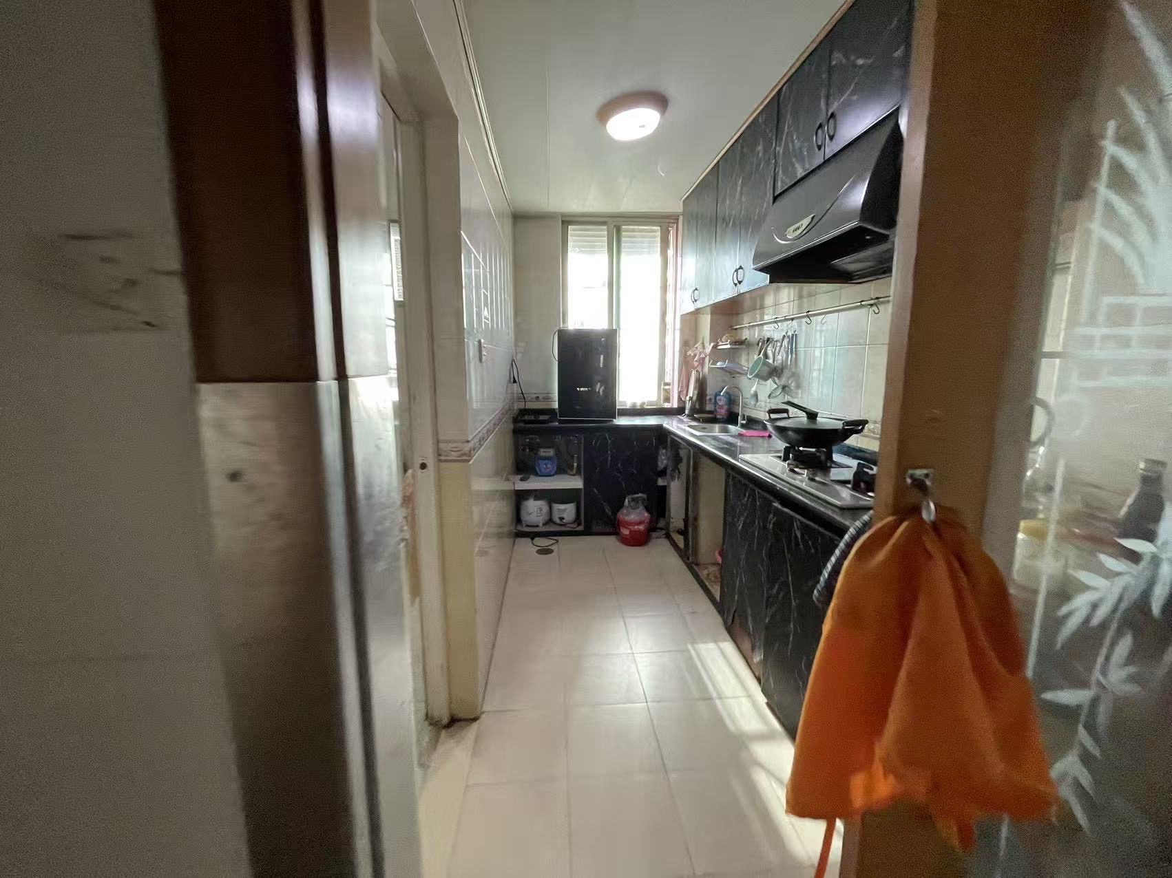 金城苑 3室2厅2卫 105.0万 金城苑 3室2厅2卫 105.0万客厅