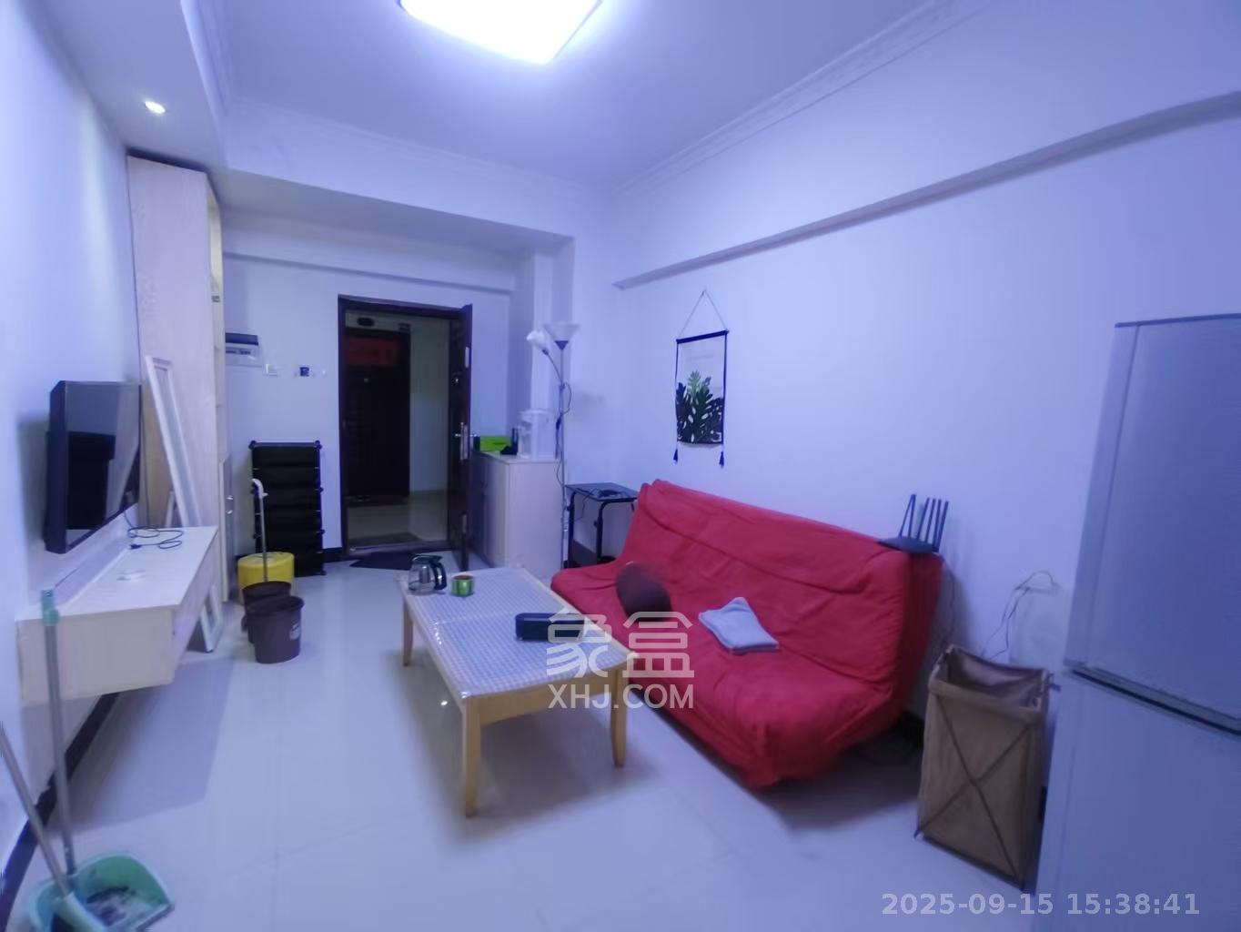 绿地公馆（绿地名邸）  1室1厅1卫    1300.0元/月室内图