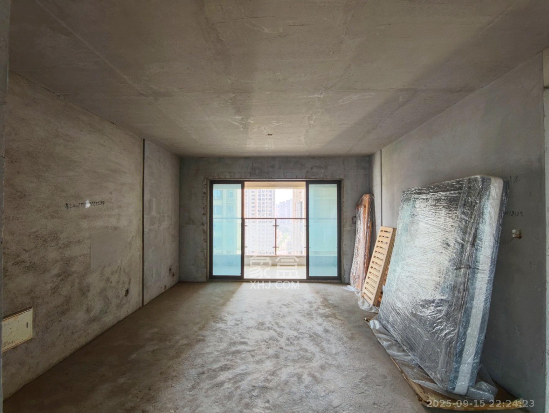 润和滨江府  4室2厅2卫    115.0万