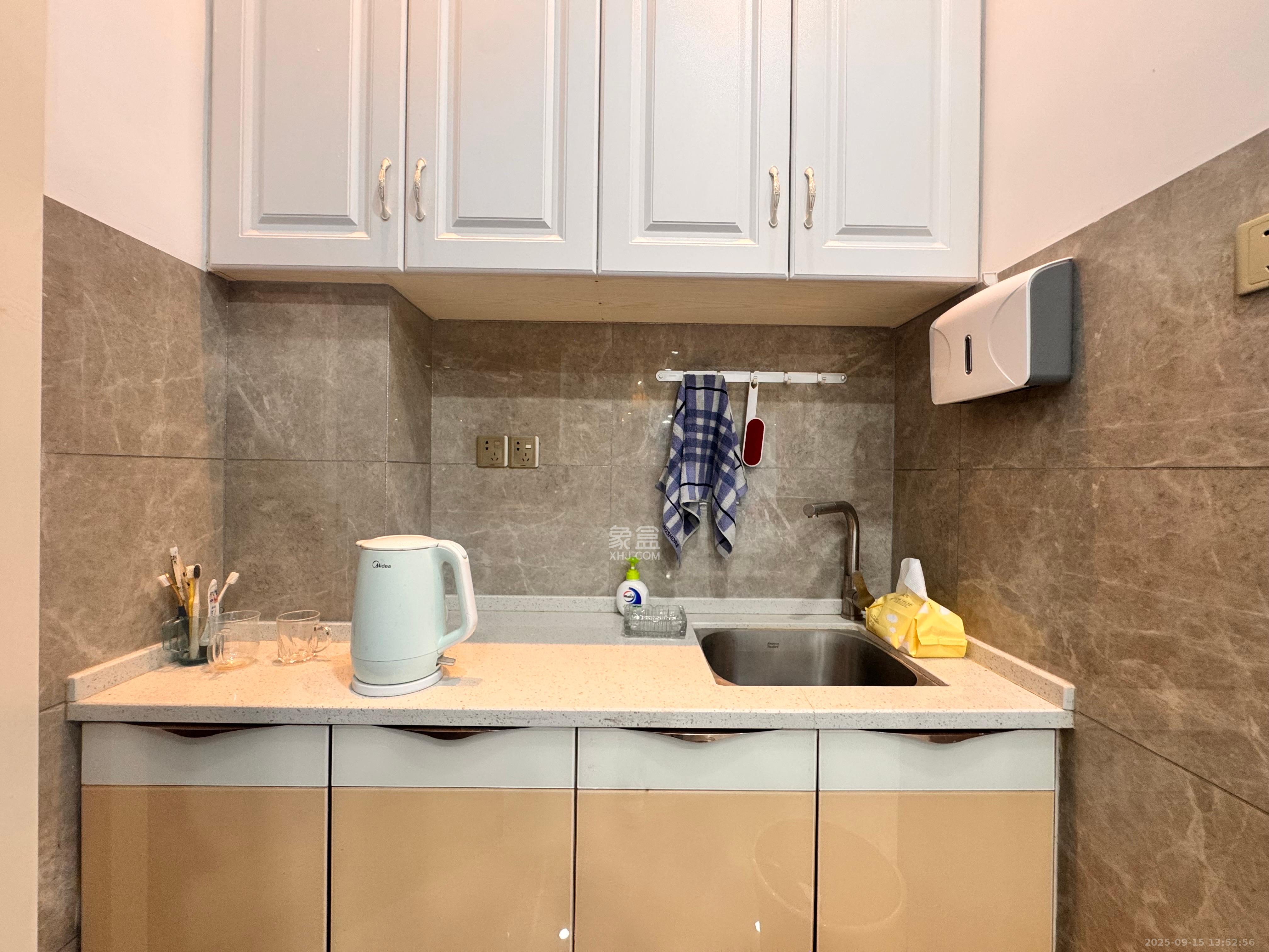 荣悦台  1室1厅1卫    2500.0元/月室内图