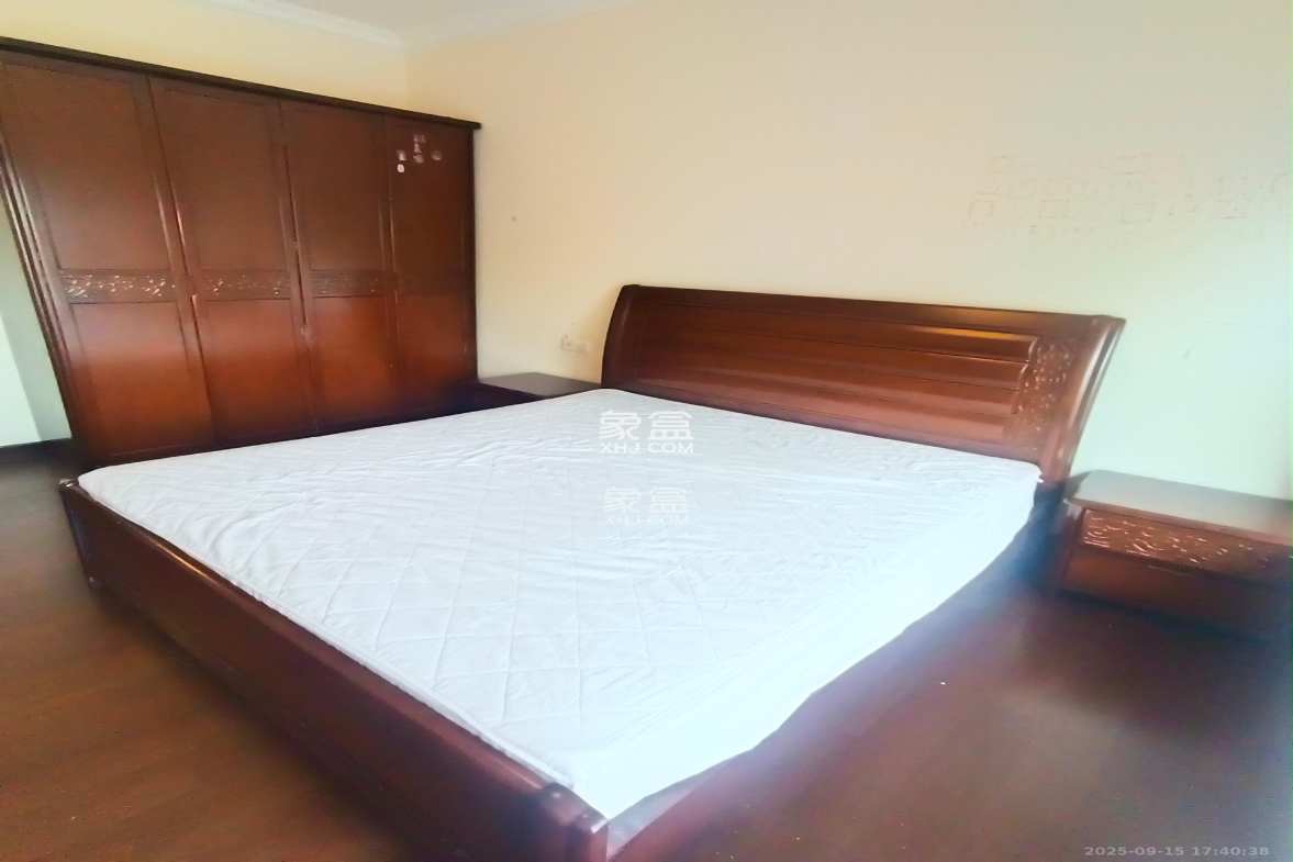 恒大雅苑 3室2厅2卫 2600.0元/月 恒大雅苑 3室2厅2卫 2600.0元/月室内图