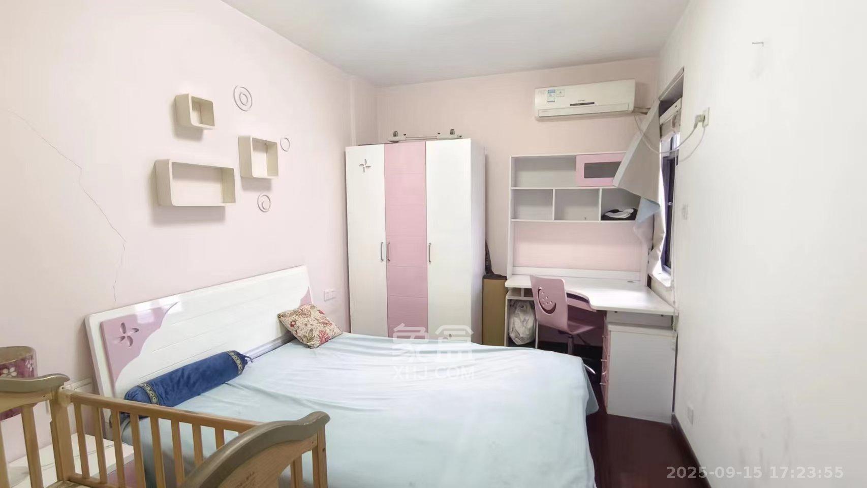 上东辛顿公寓 2室1厅1卫 2200.0元/月 上东辛顿公寓 2室1厅1卫 2200.0元/月室内图