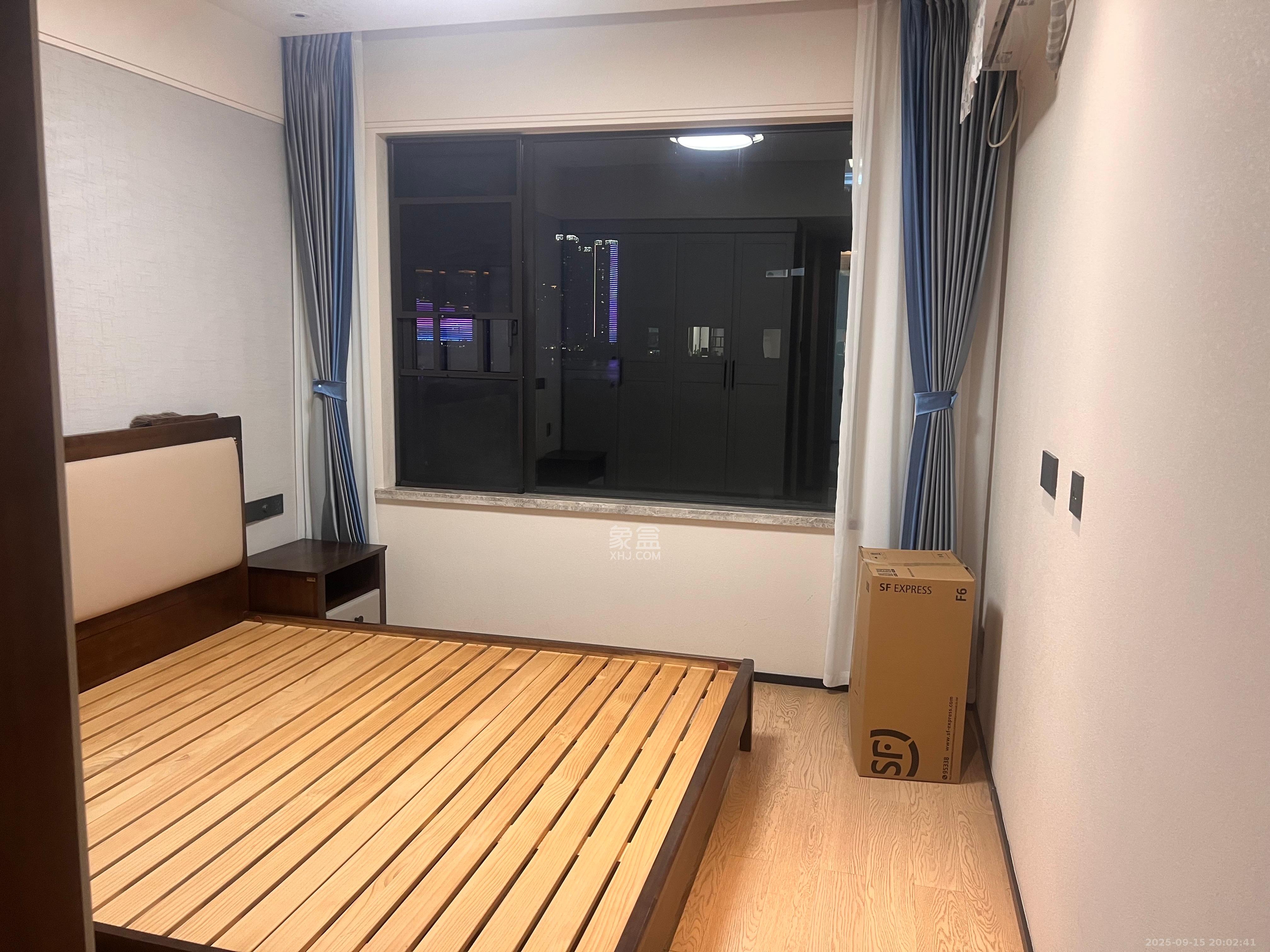 万科里金域国际  3室2厅2卫    4500.0元/月室内图