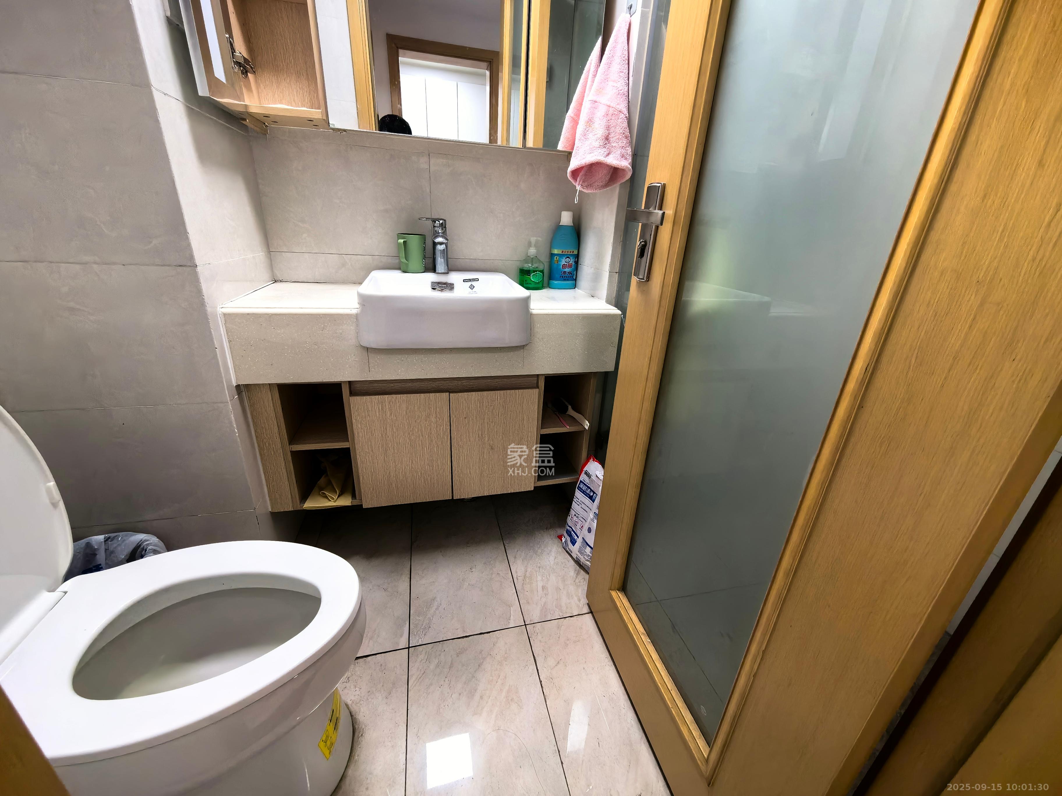 中海新城熙岸（中信新城五期）  1室1厅1卫    1200.0元/月室内图