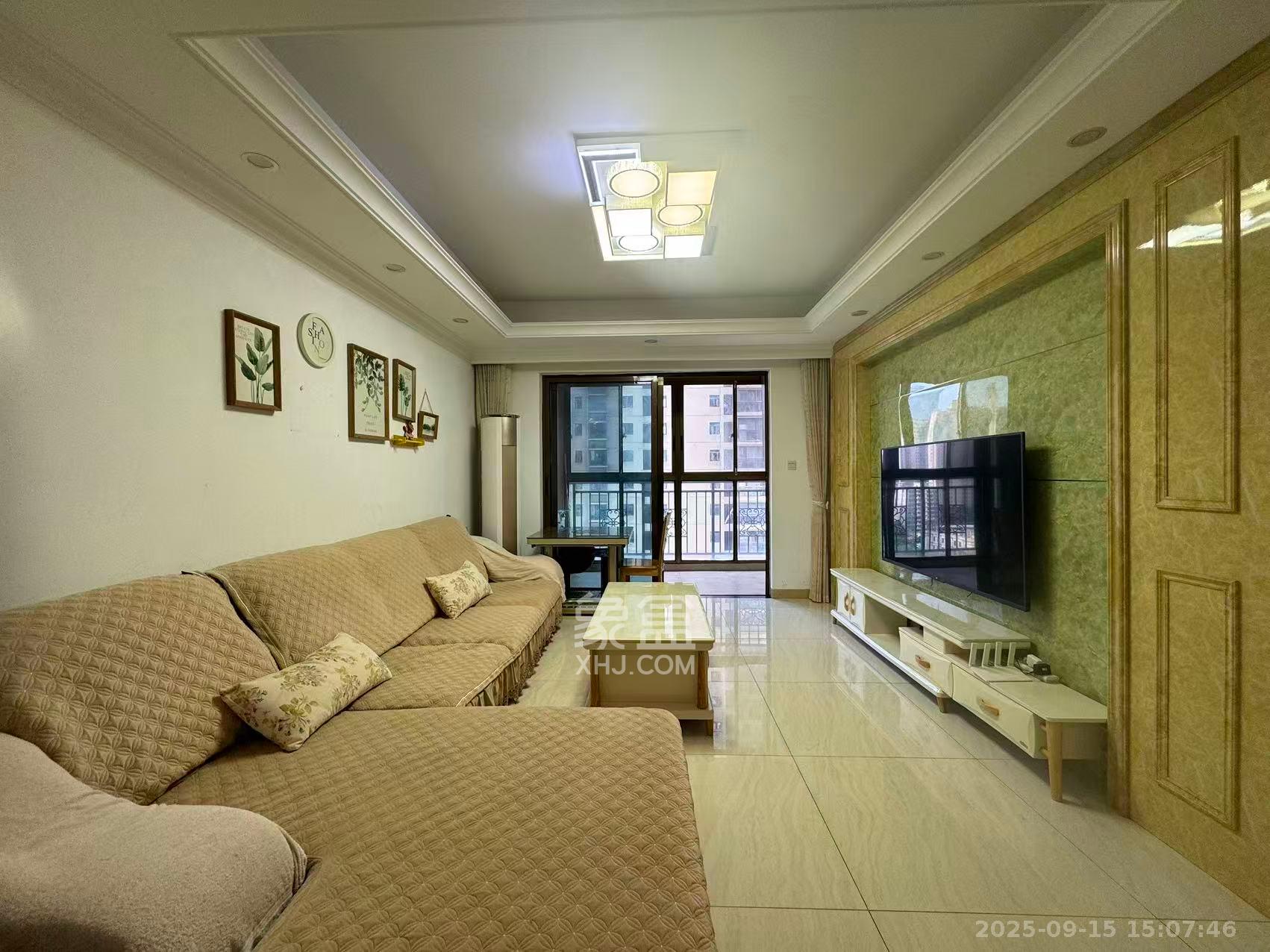 江山帝景哈佛  3室2厅1卫    2000.0元/月 江山帝景哈佛  3室2厅1卫    2000.0元/月室内图