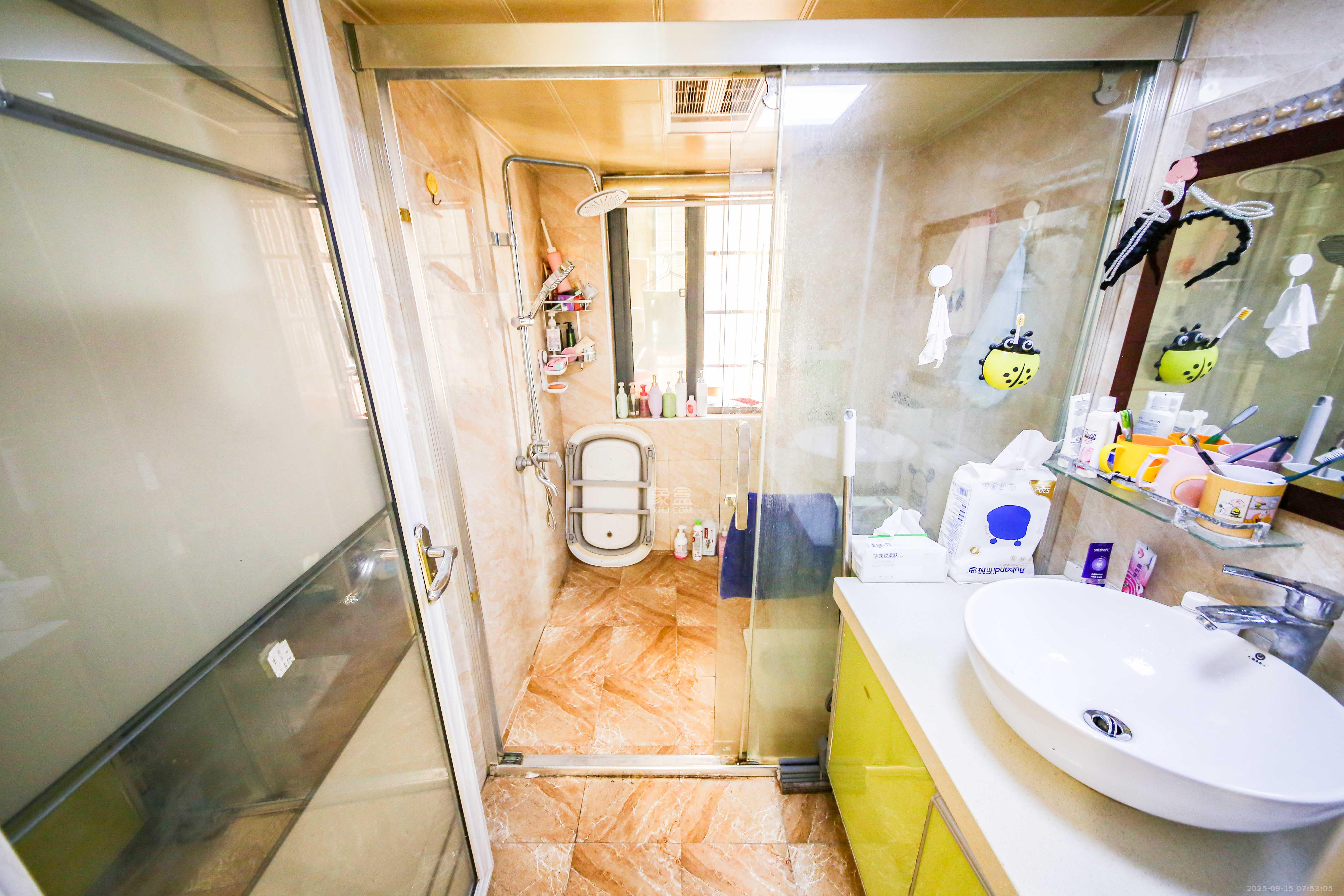 鑫远御文台一期 3室2厅1卫 97.0万 鑫远御文台一期 3室2厅1卫 97.0万卫生间