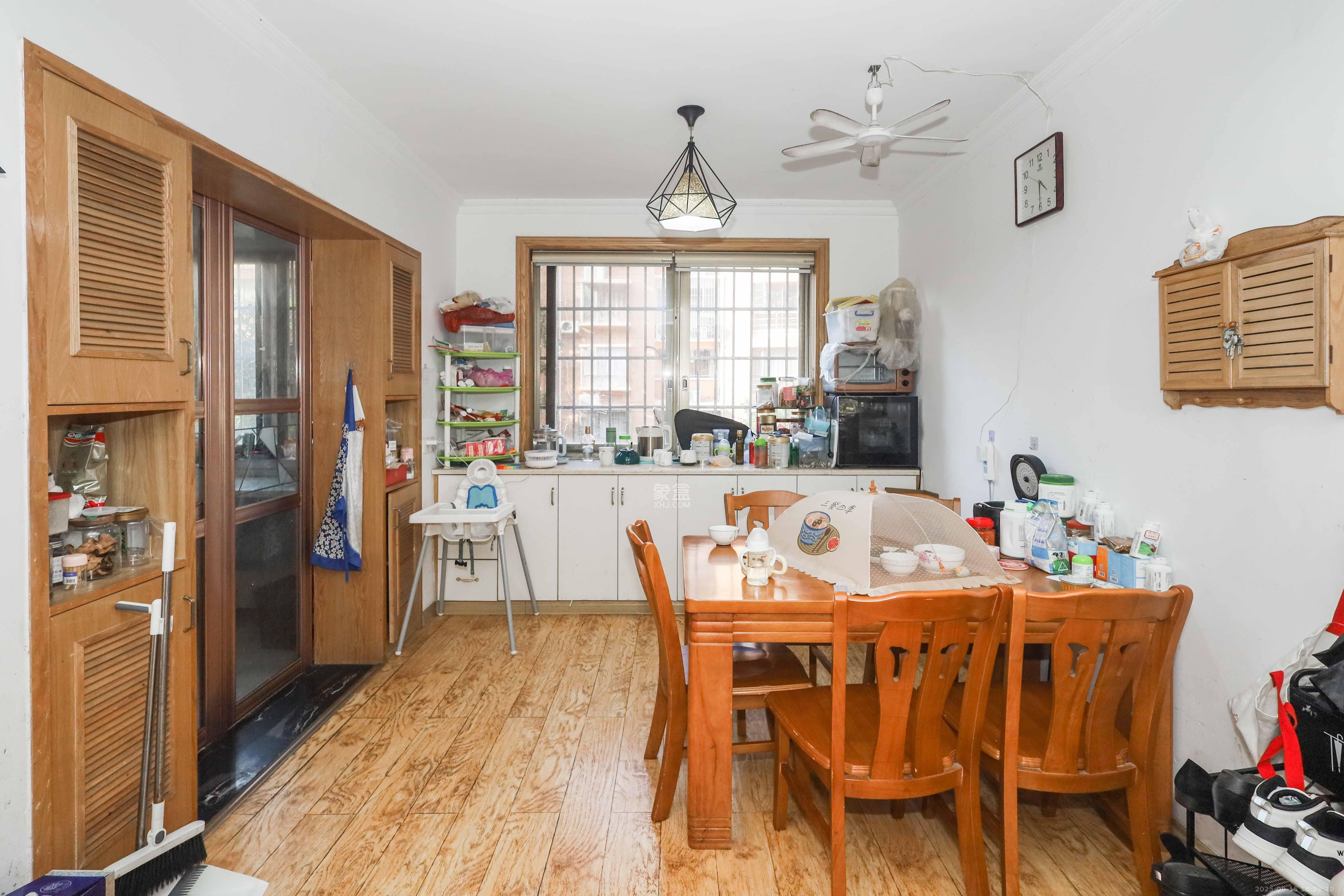 涉外花园  3室2厅2卫    72.0万其他