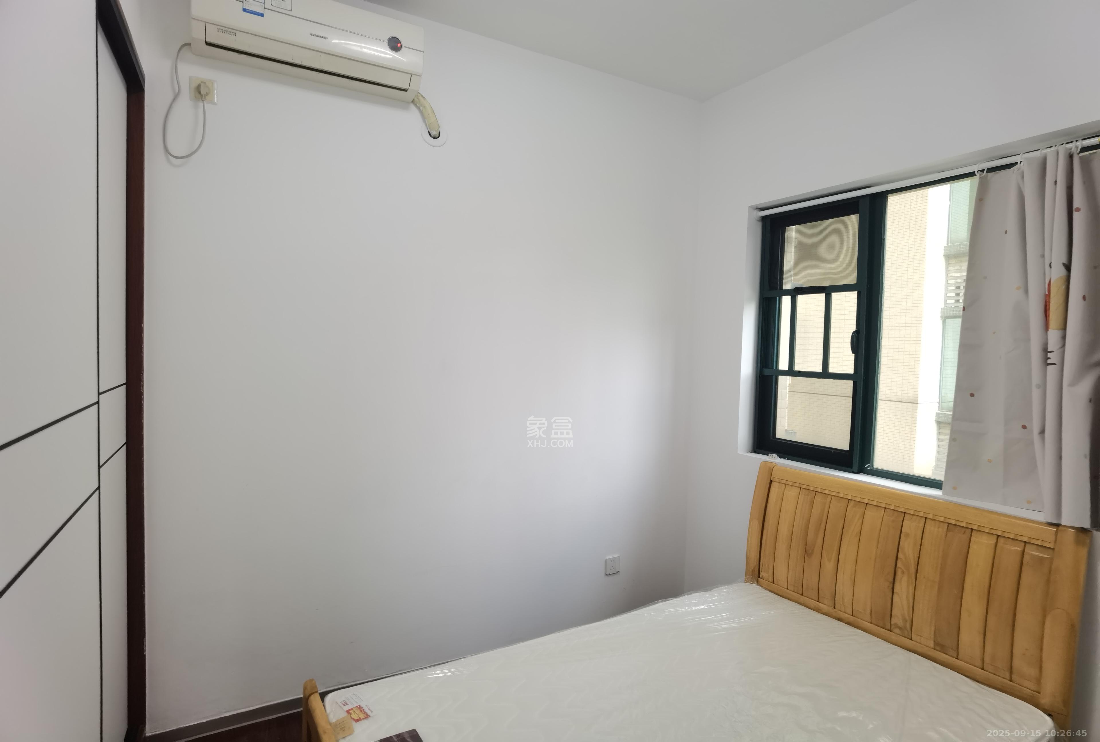 恒大华府 2室2厅1卫 2400.0元/月 恒大华府 2室2厅1卫 2400.0元/月室内图