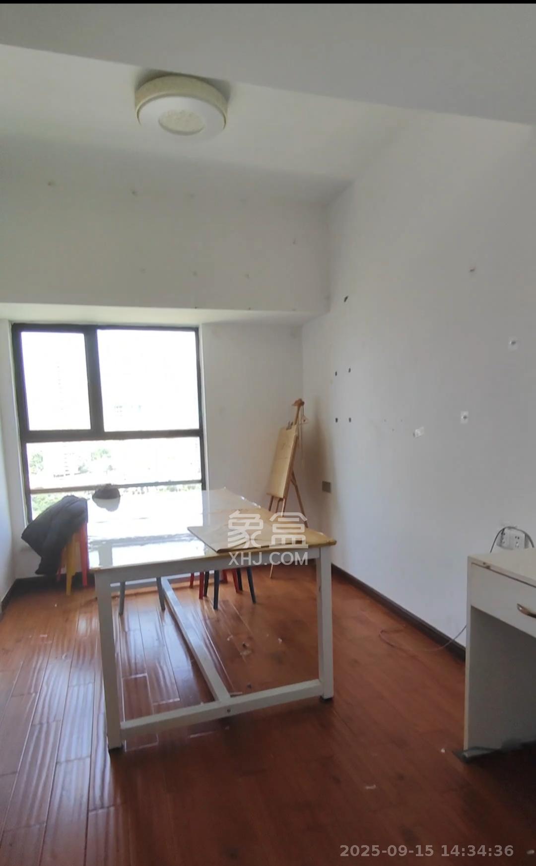 万科魅力之城 4室2厅2卫 2500.0元/月 万科魅力之城 4室2厅2卫 2500.0元/月室内图