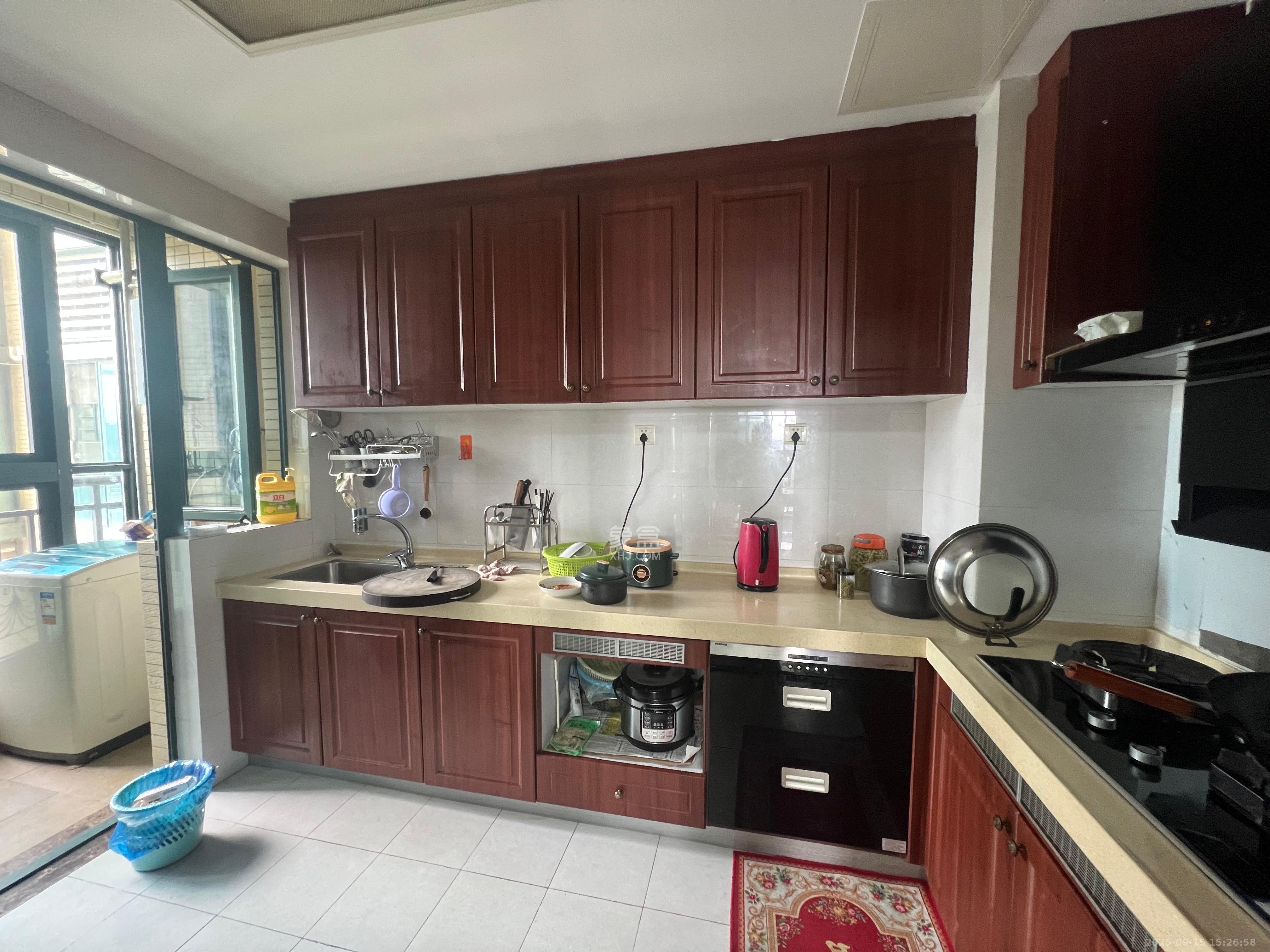 恒大绿洲 3室2厅2卫 2800.0元/月 恒大绿洲 3室2厅2卫 2800.0元/月室内图