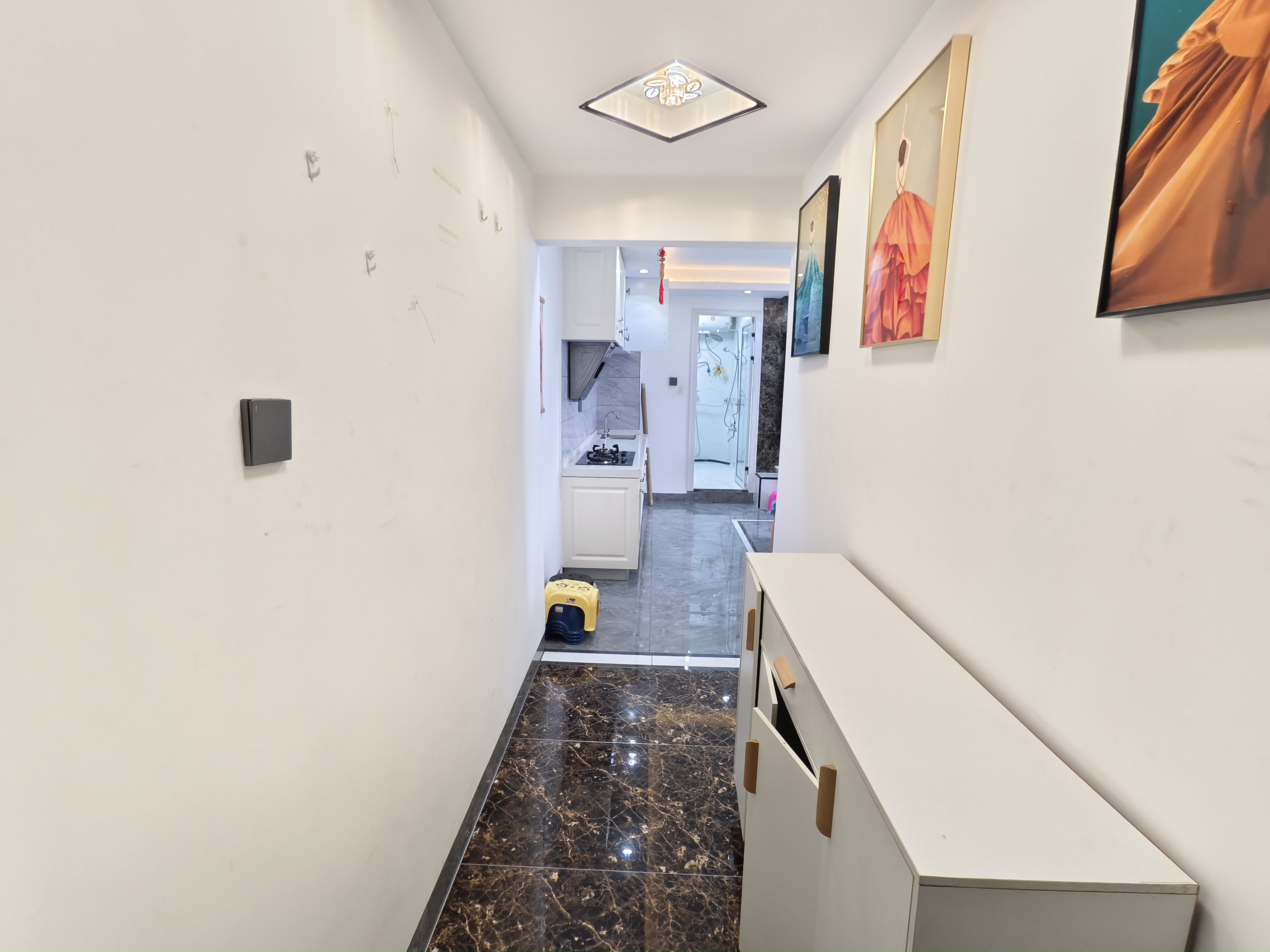 国森大厦 3室1厅1卫 2100.0元/月 国森大厦 3室1厅1卫 2100.0元/月室内图