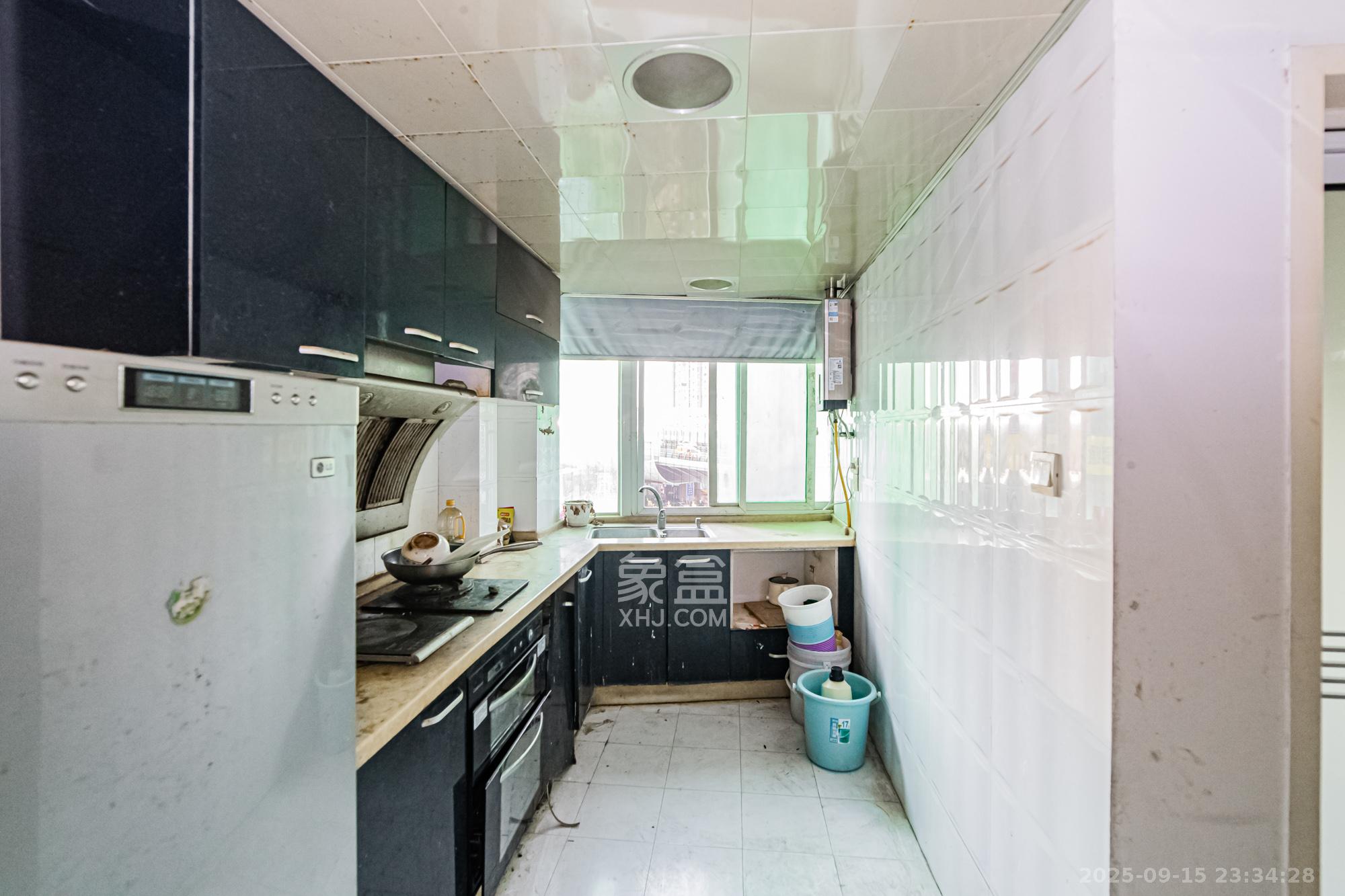 恒鑫澜北湾  3室2厅2卫    102.0万厨房