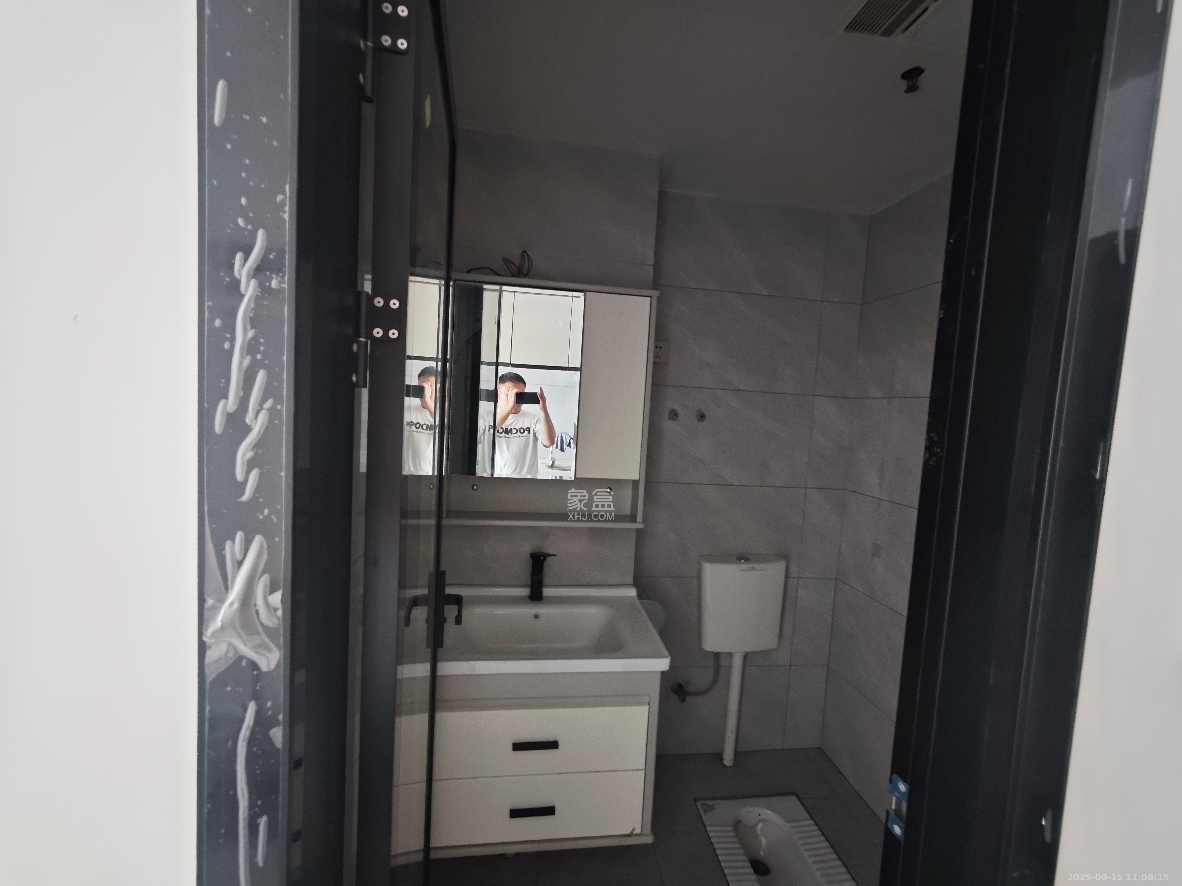 润和滨江府 1室0厅0卫 1400.0元/月 润和滨江府 1室0厅0卫 1400.0元/月室内图