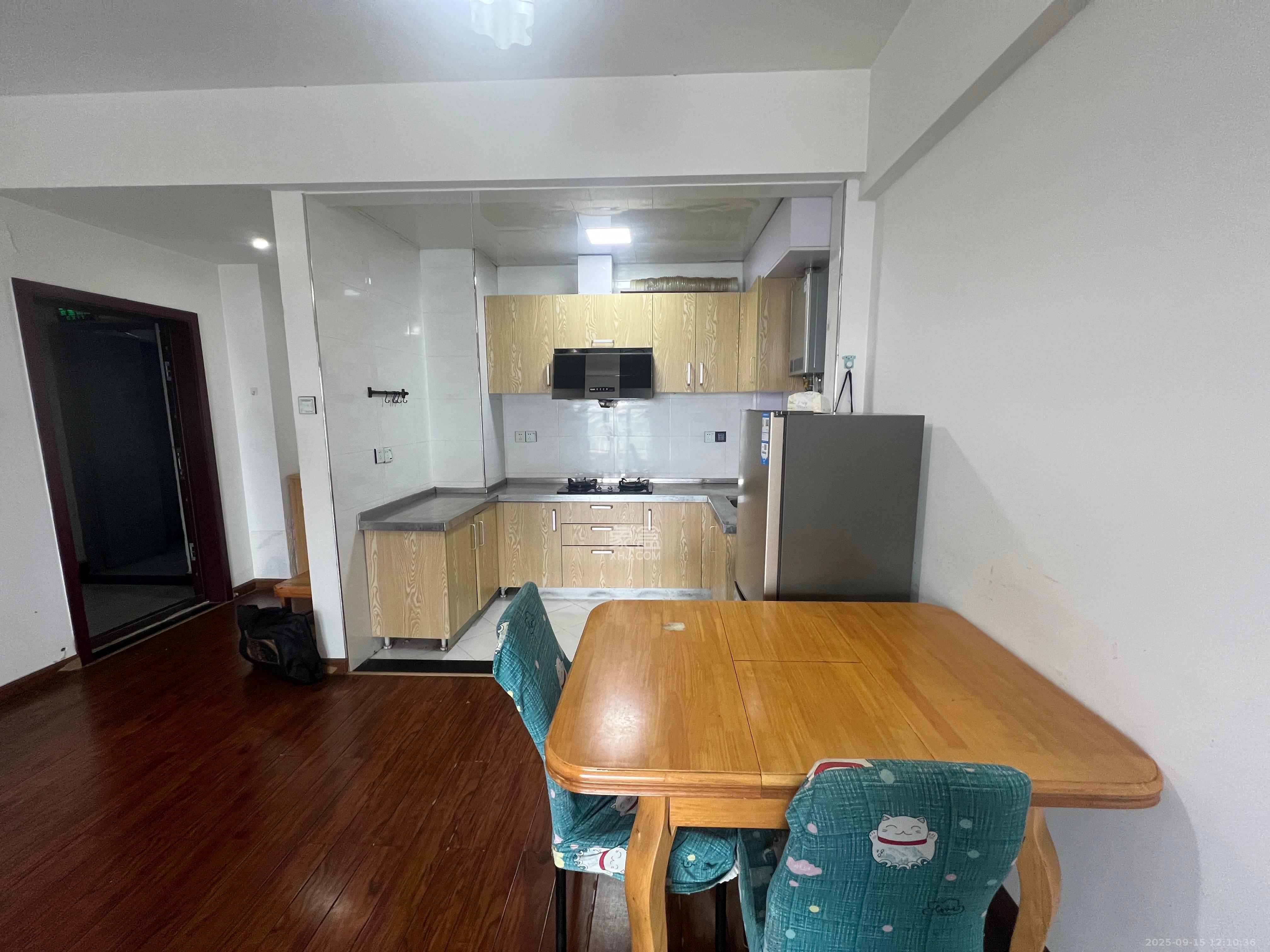 公园西郡 2室1厅1卫 2800.0元/月 公园西郡 2室1厅1卫 2800.0元/月室内图