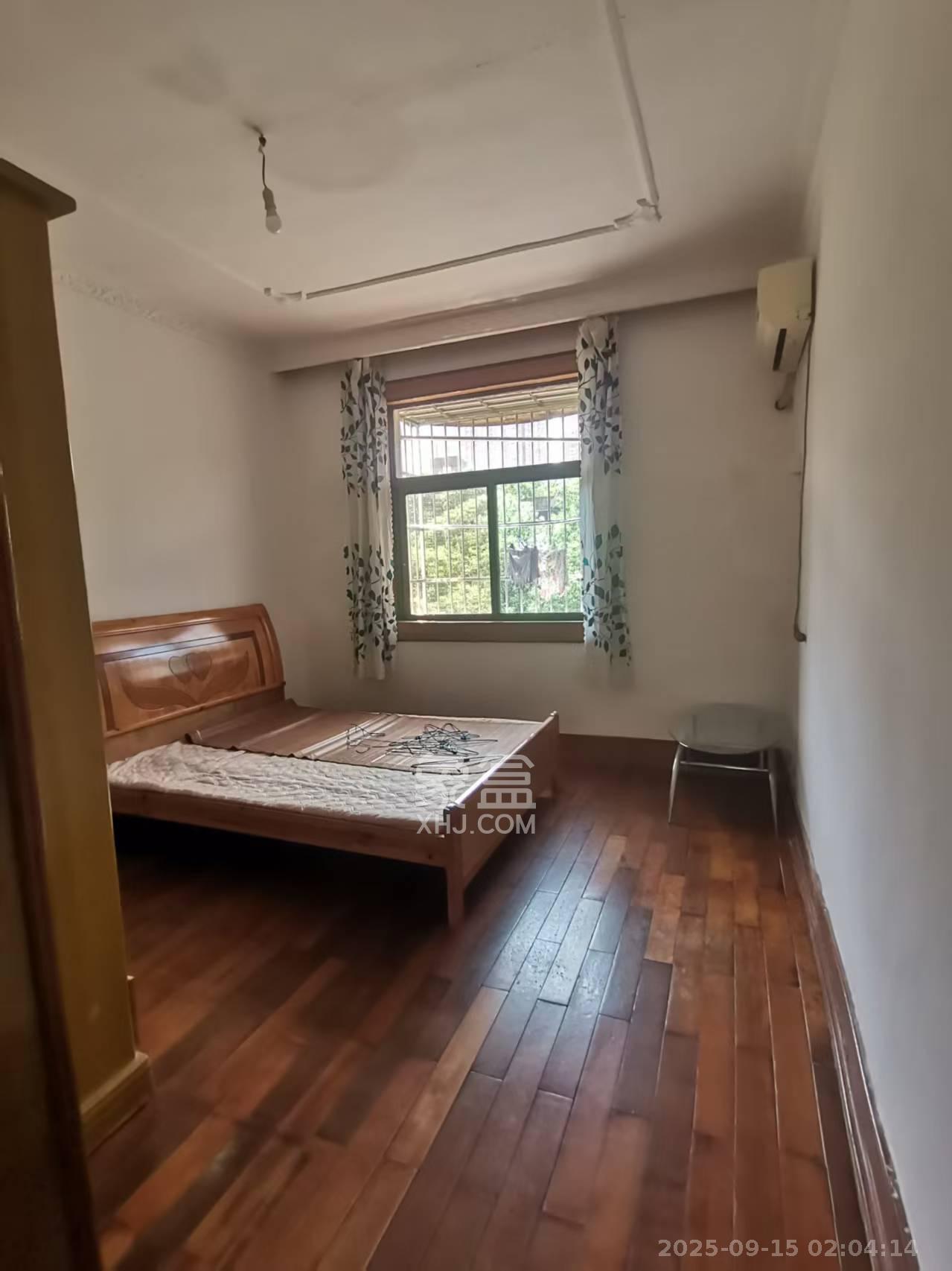 香樟路航空设计院 4室2厅2卫 1500.0元/月 香樟路航空设计院 4室2厅2卫 1500.0元/月室内图