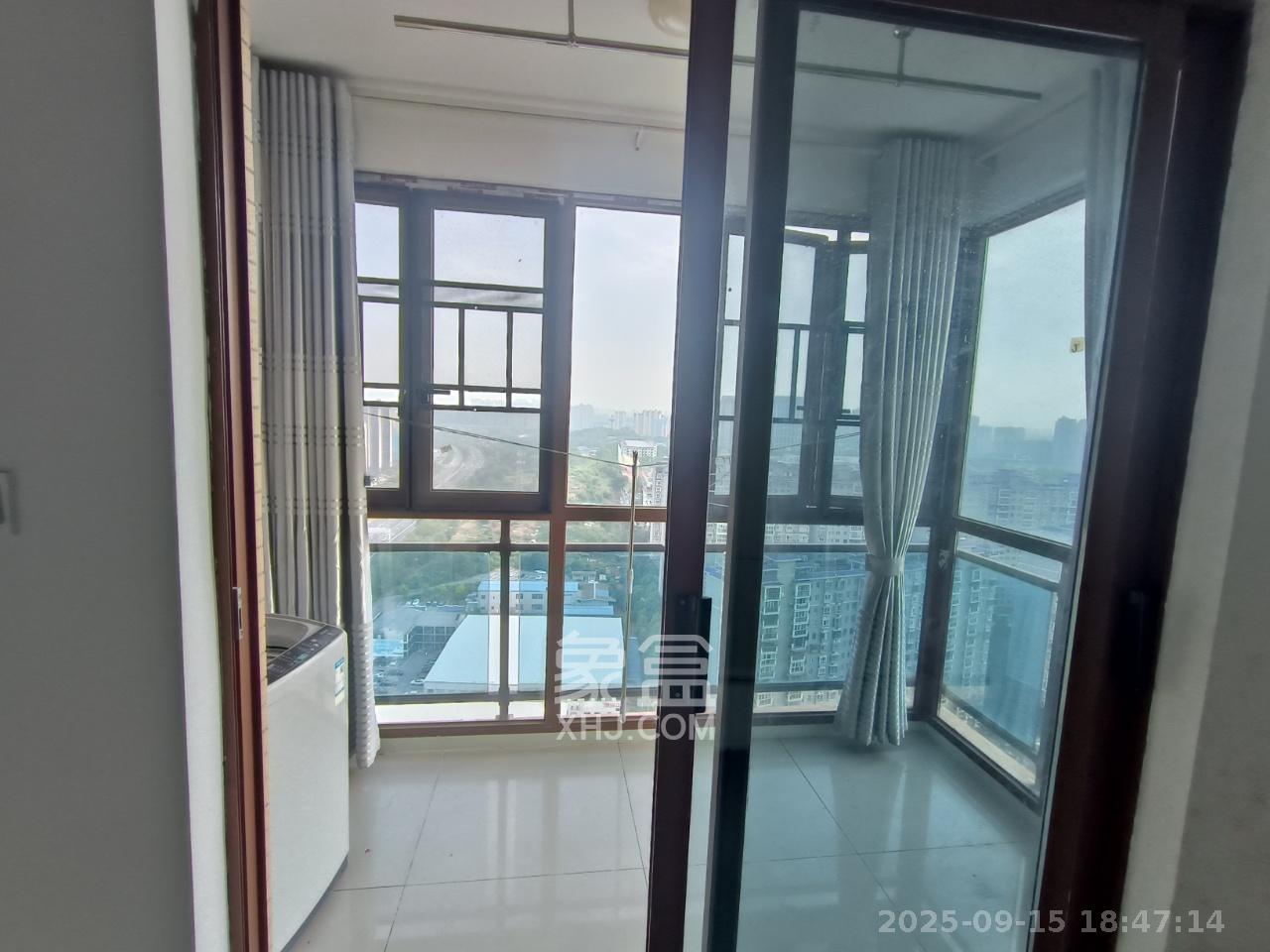 万里时代  2室1厅1卫    2000.0元/月室内图