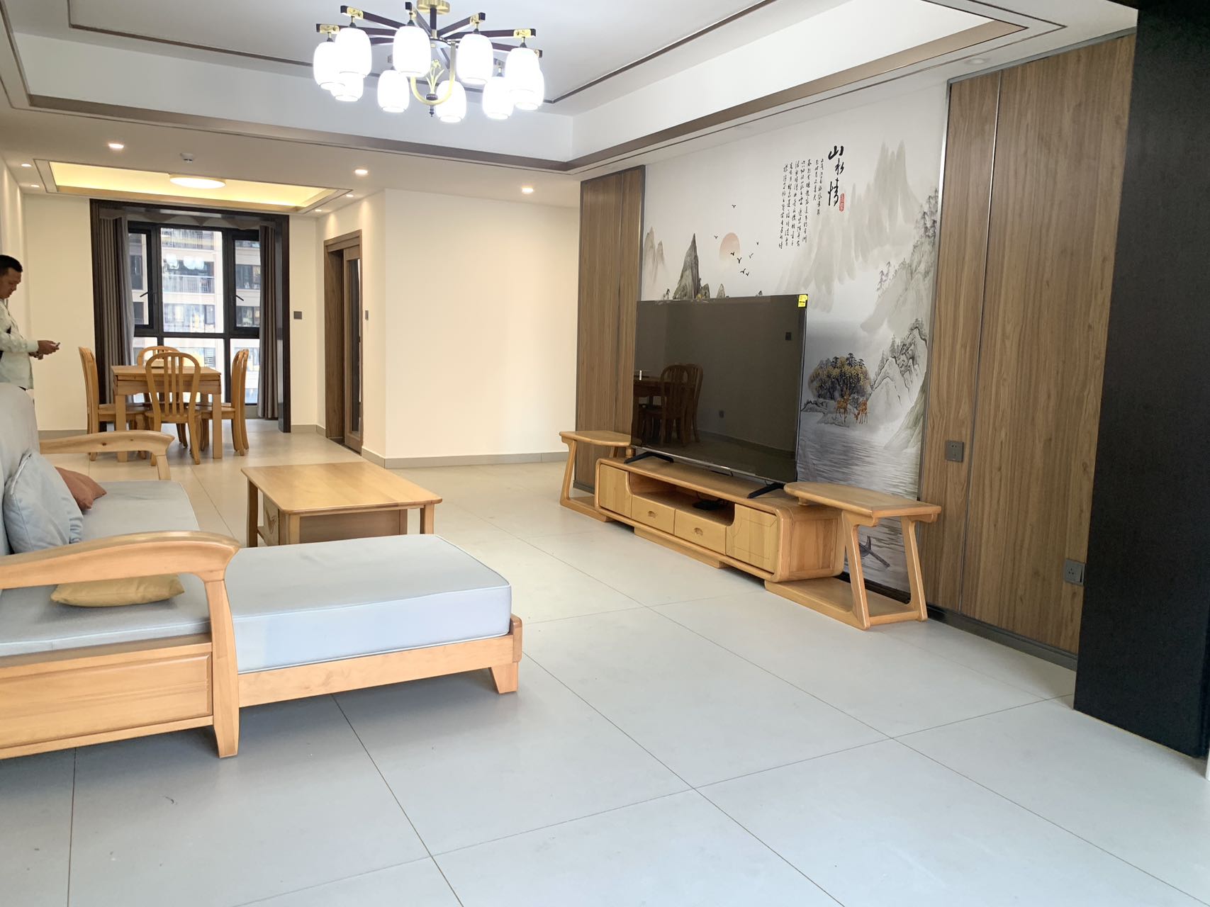 海航豪庭南苑 3室2厅1卫 275.0万 海航豪庭南苑 3室2厅1卫 275.0万客厅