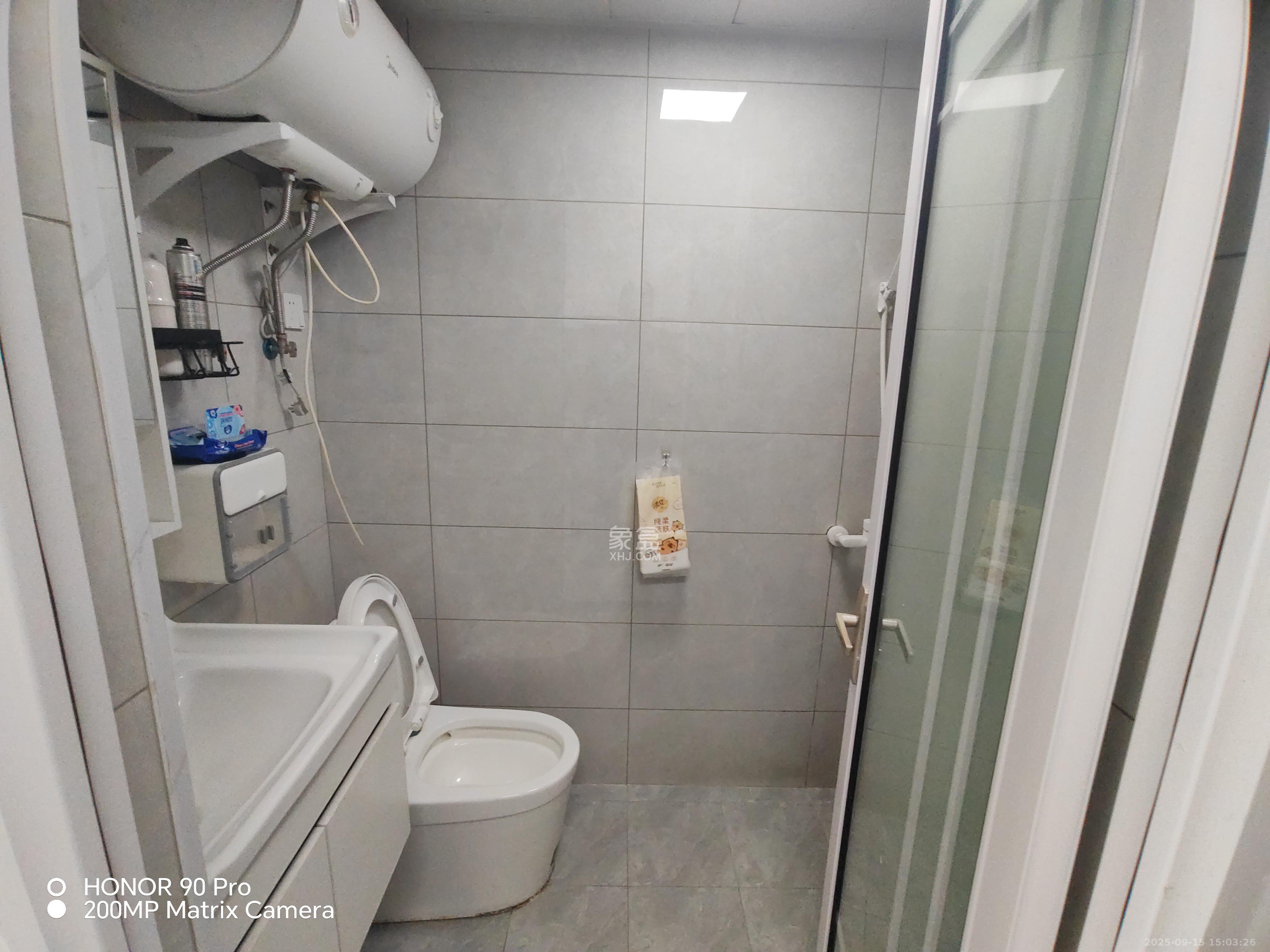 碧桂园城市之光 1室1厅1卫 1600.0元/月 碧桂园城市之光 1室1厅1卫 1600.0元/月室内图