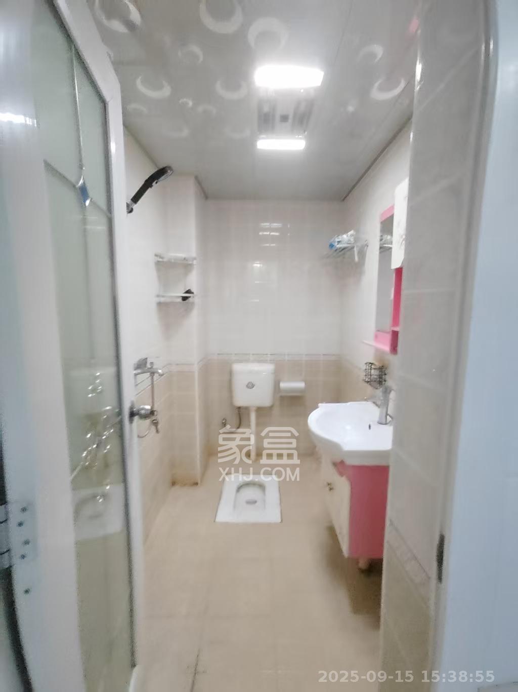 绿地公馆（绿地名邸）  1室1厅1卫    1300.0元/月室内图