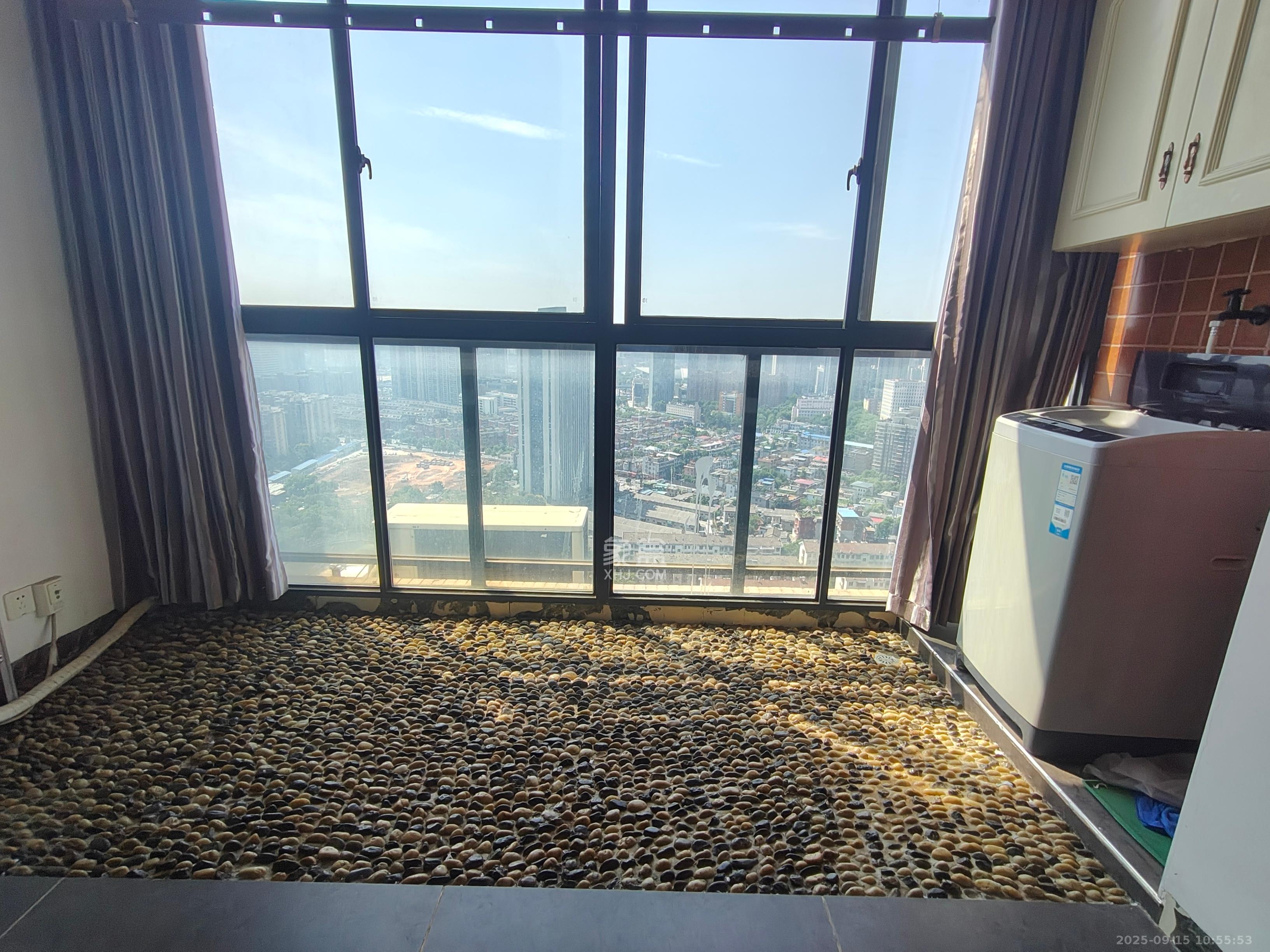 城南故事家园 1室2厅1卫 2500.0元/月 城南故事家园 1室2厅1卫 2500.0元/月室内图