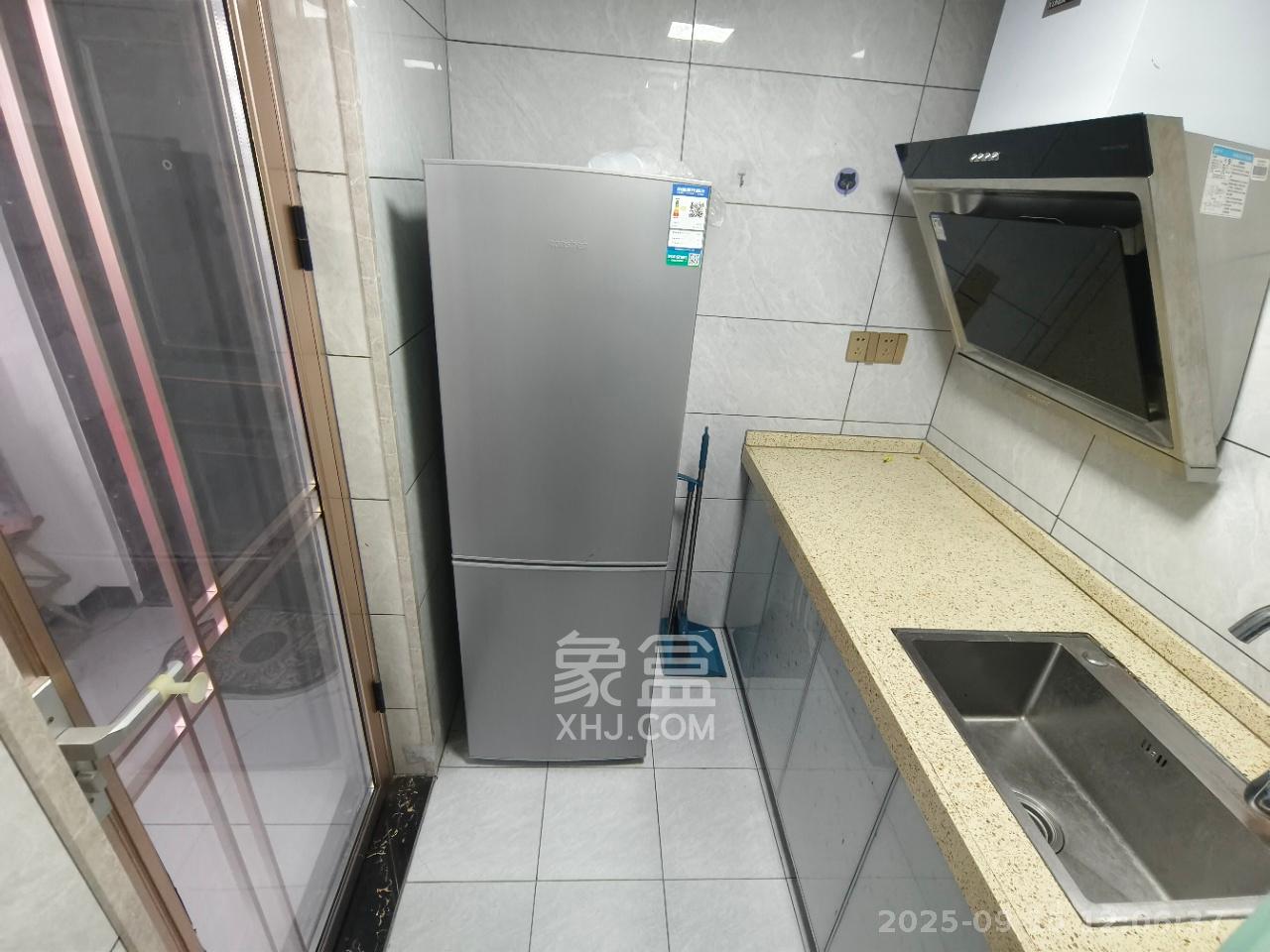 和润园一、二期  1室1厅1卫   900.00元/月室内图