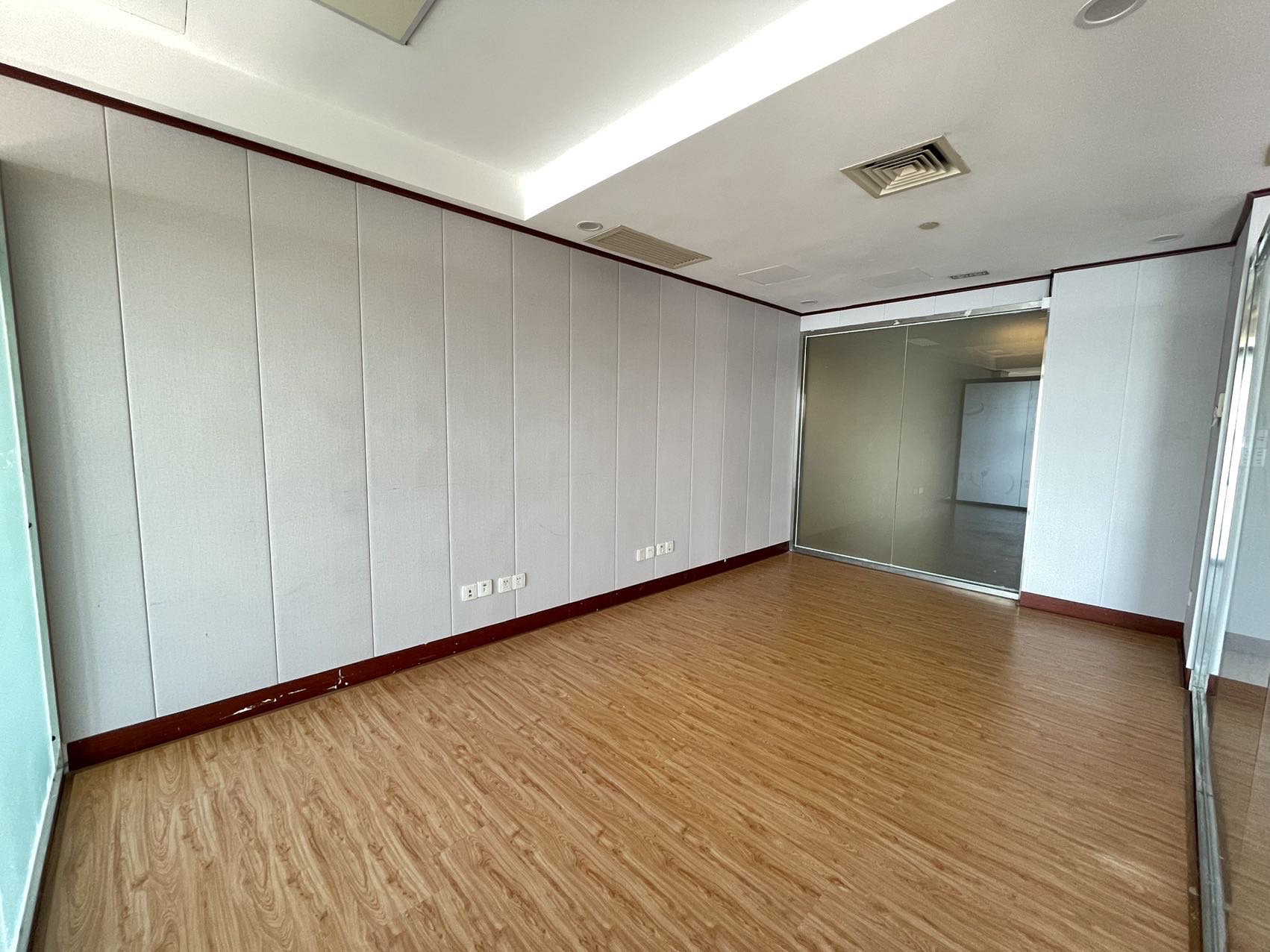 明光国际大酒店  1室1厅1卫    2700.0元/月室内图