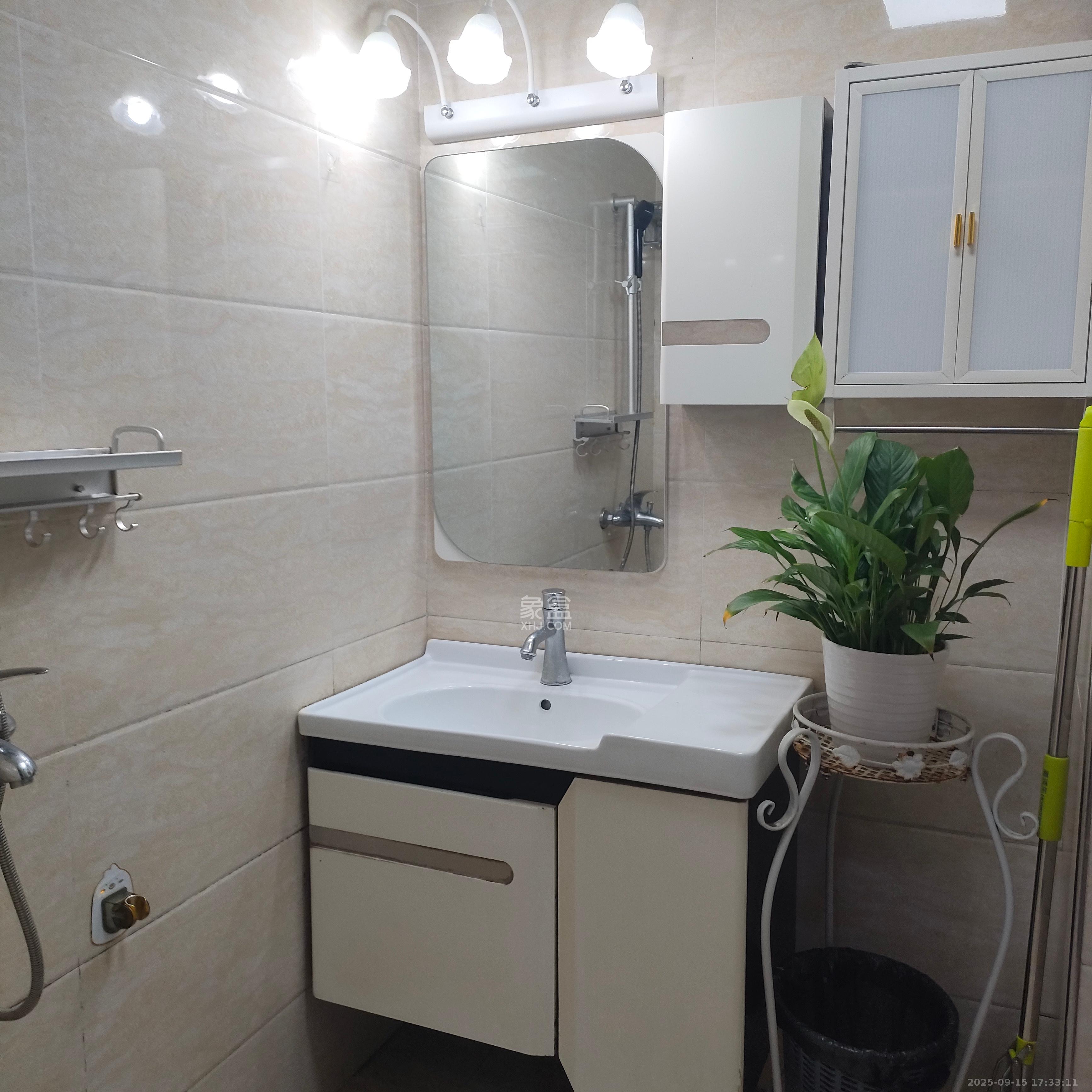 才子佳郡  1室1厅1卫    1300.0元/月室内图