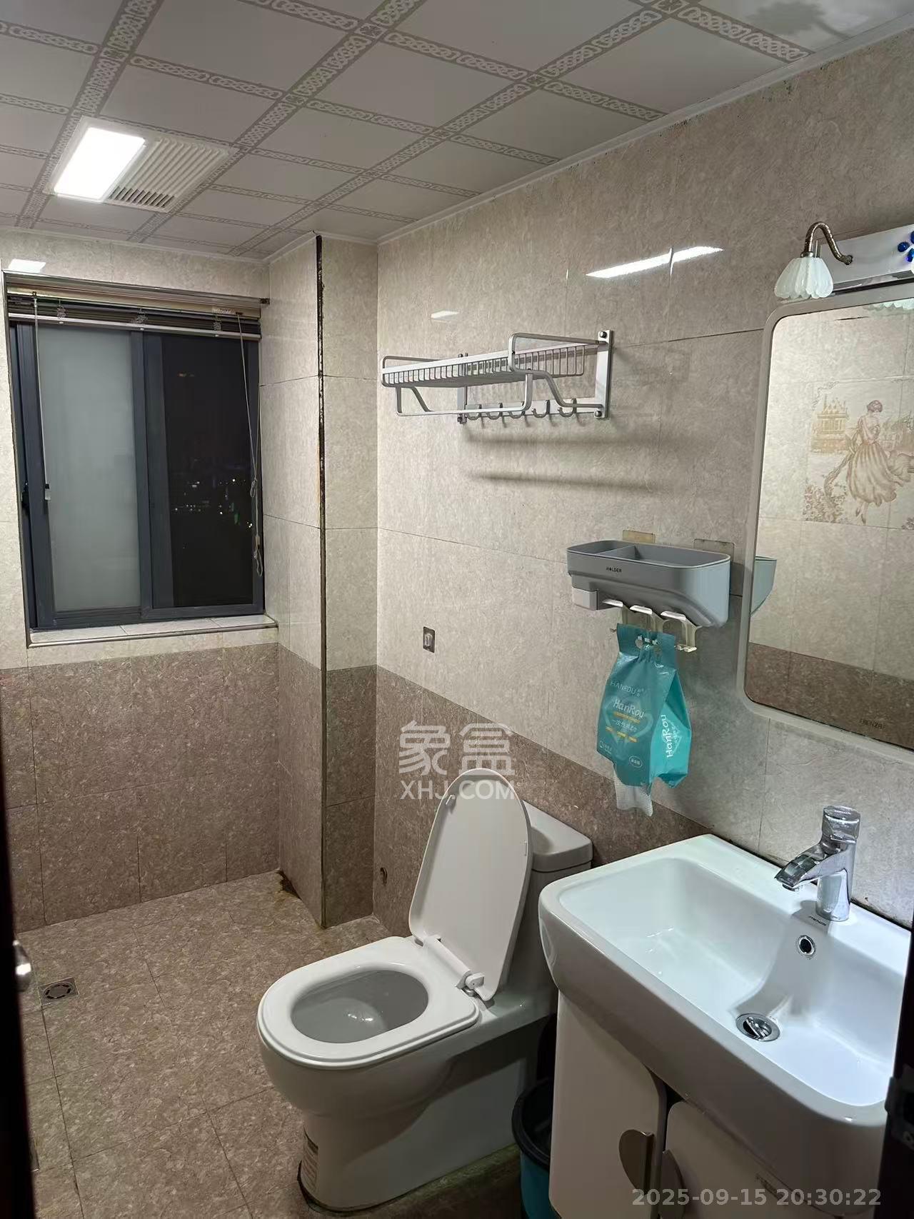 钱隆首府(福晟御园)  3室1厅2卫    3200.0元/月室内图