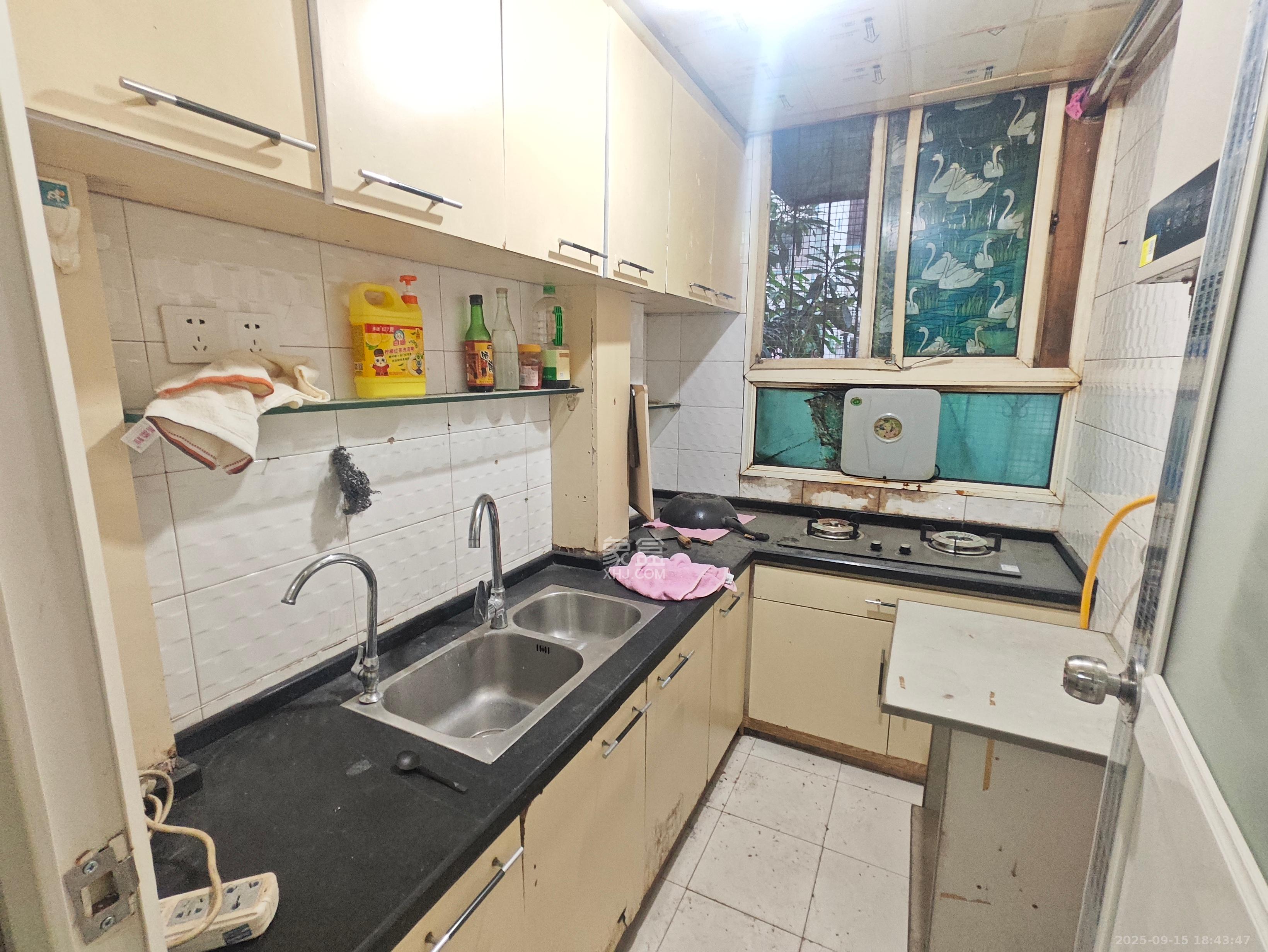 静谧园 1室1厅1卫 1000.0元/月 静谧园 1室1厅1卫 1000.0元/月室内图