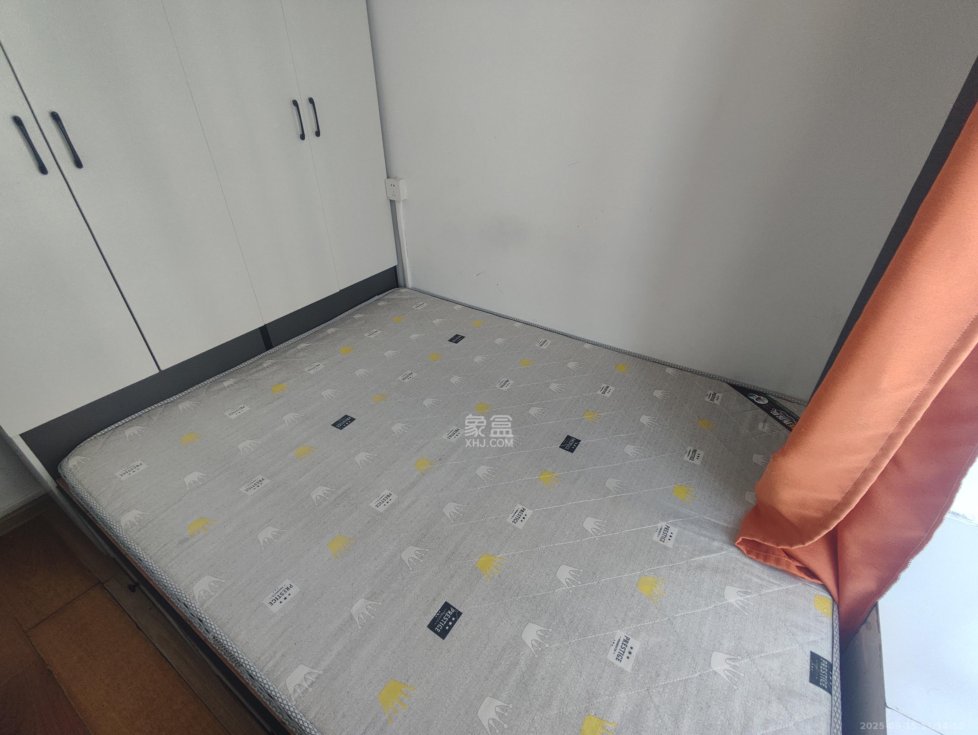 书香名邸  1室1厅1卫    1700.0元/月室内图