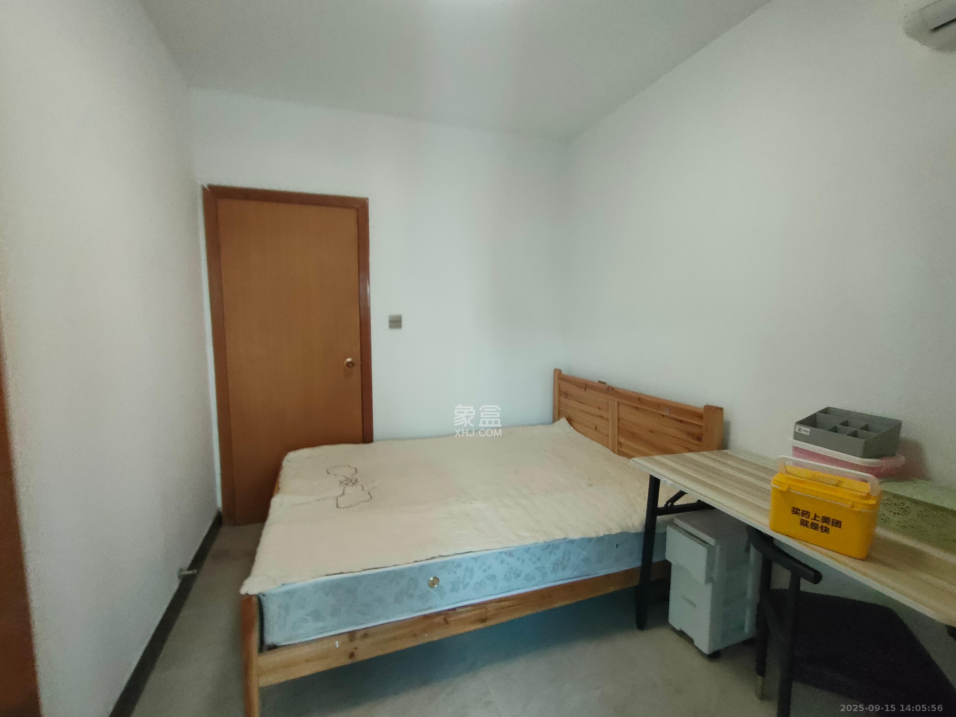 红旗综合安置楼  2室1厅1卫    1800.0元/月室内图