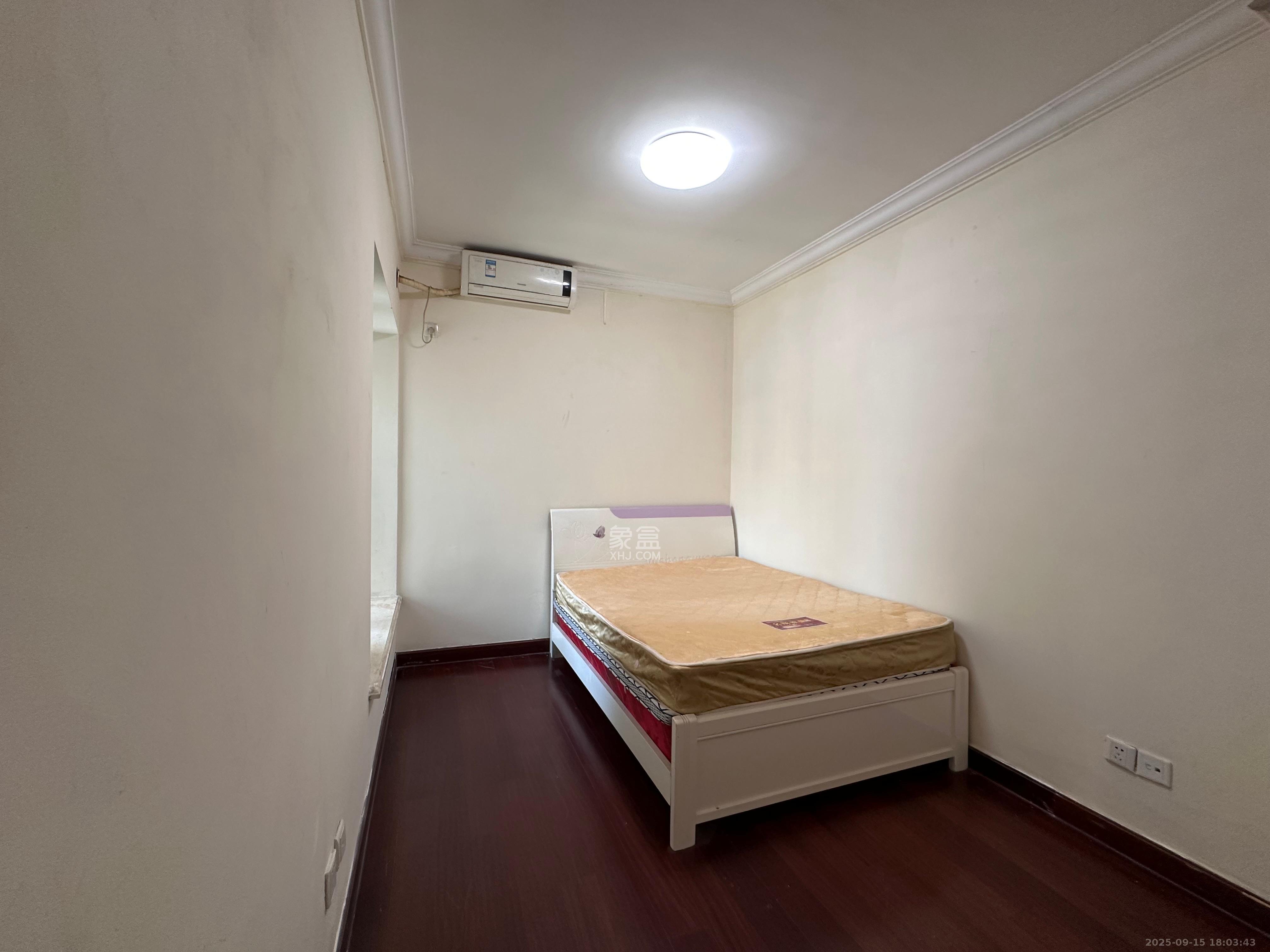 恒大雅苑 3室2厅2卫 2700.0元/月 恒大雅苑 3室2厅2卫 2700.0元/月室内图