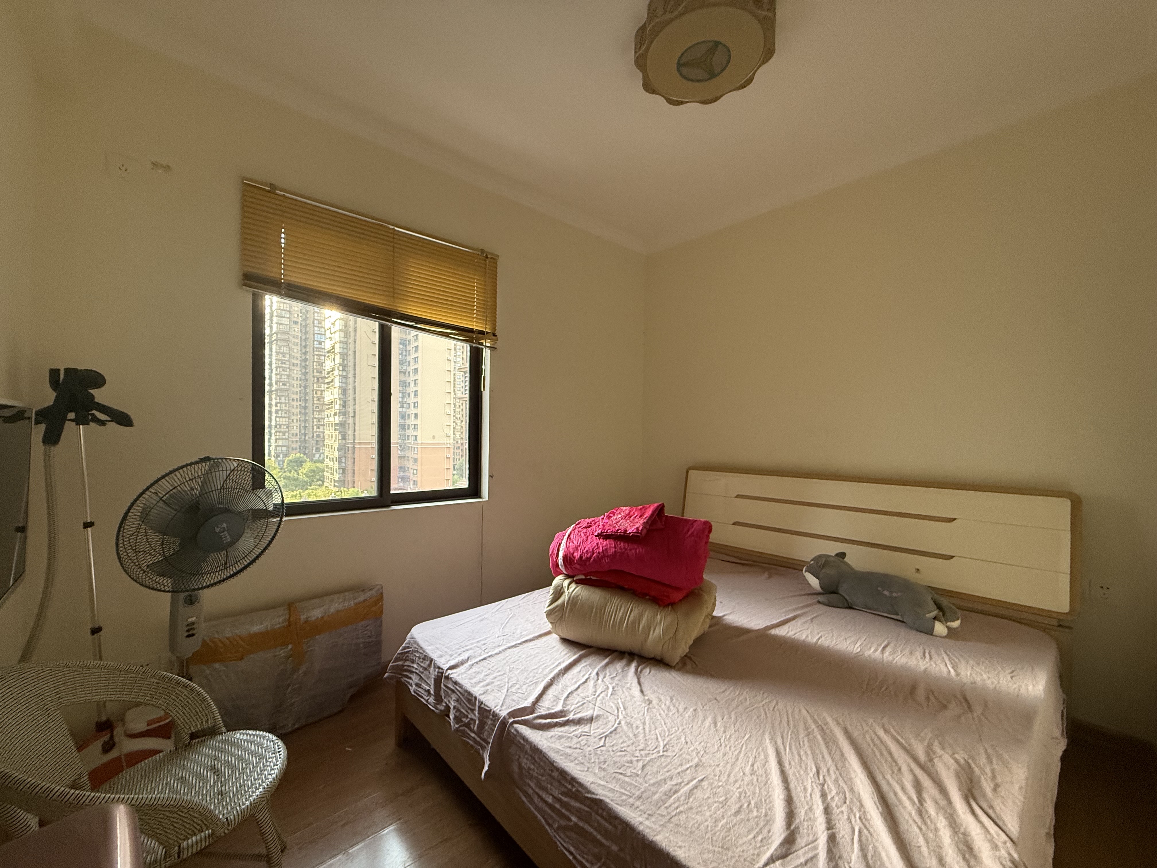 金钟时代城 3室2厅2卫 2500.0元/月 金钟时代城 3室2厅2卫 2500.0元/月室内图