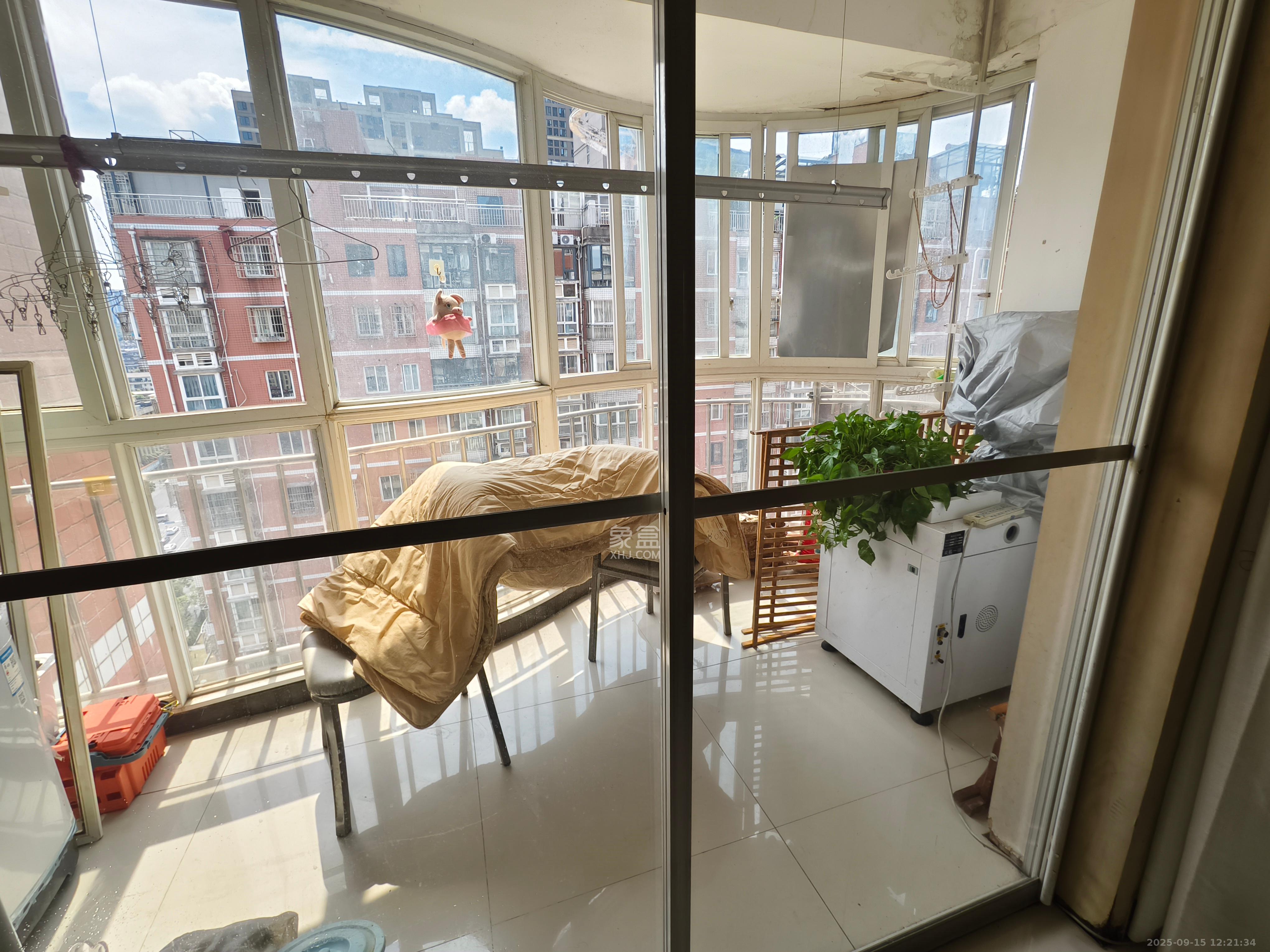 都江新城(都江新苑) 2室2厅1卫 2800.0元/月 都江新城(都江新苑) 2室2厅1卫 2800.0元/月室内图