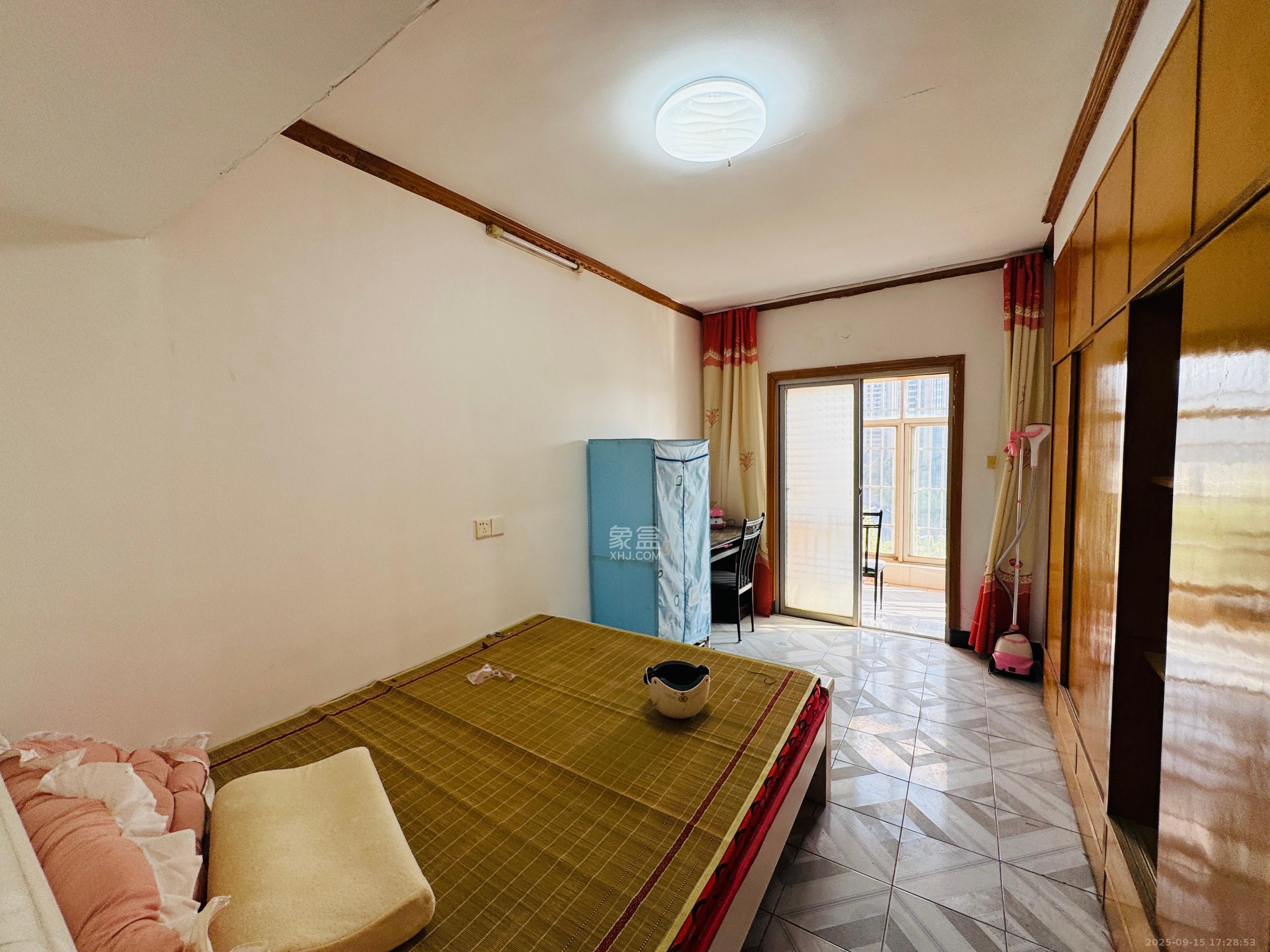 书院路电梯厂宿舍（宝塔山）  2室1厅1卫    1200.0元/月室内图