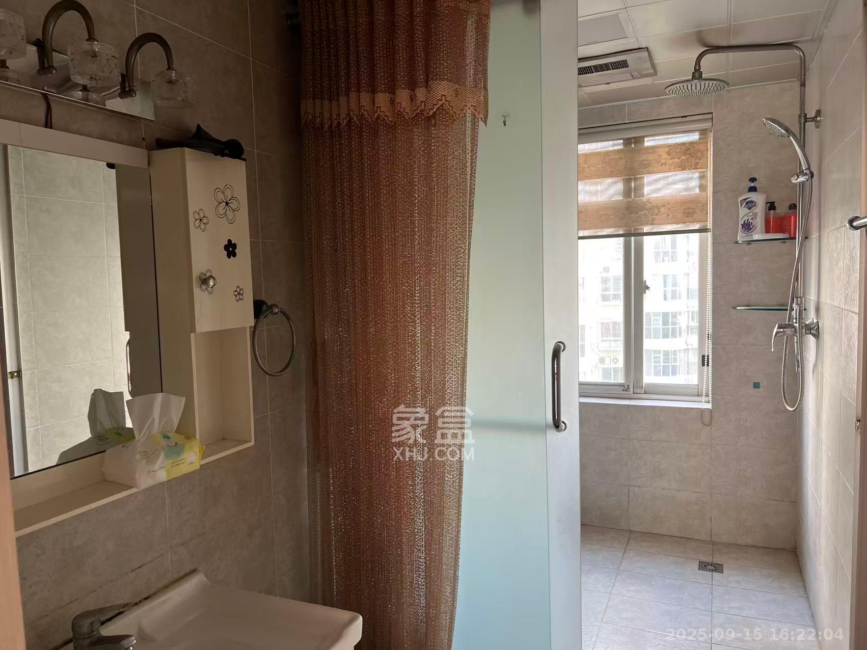 华雅花园 3室2厅2卫 3400.0元/月 华雅花园 3室2厅2卫 3400.0元/月室内图