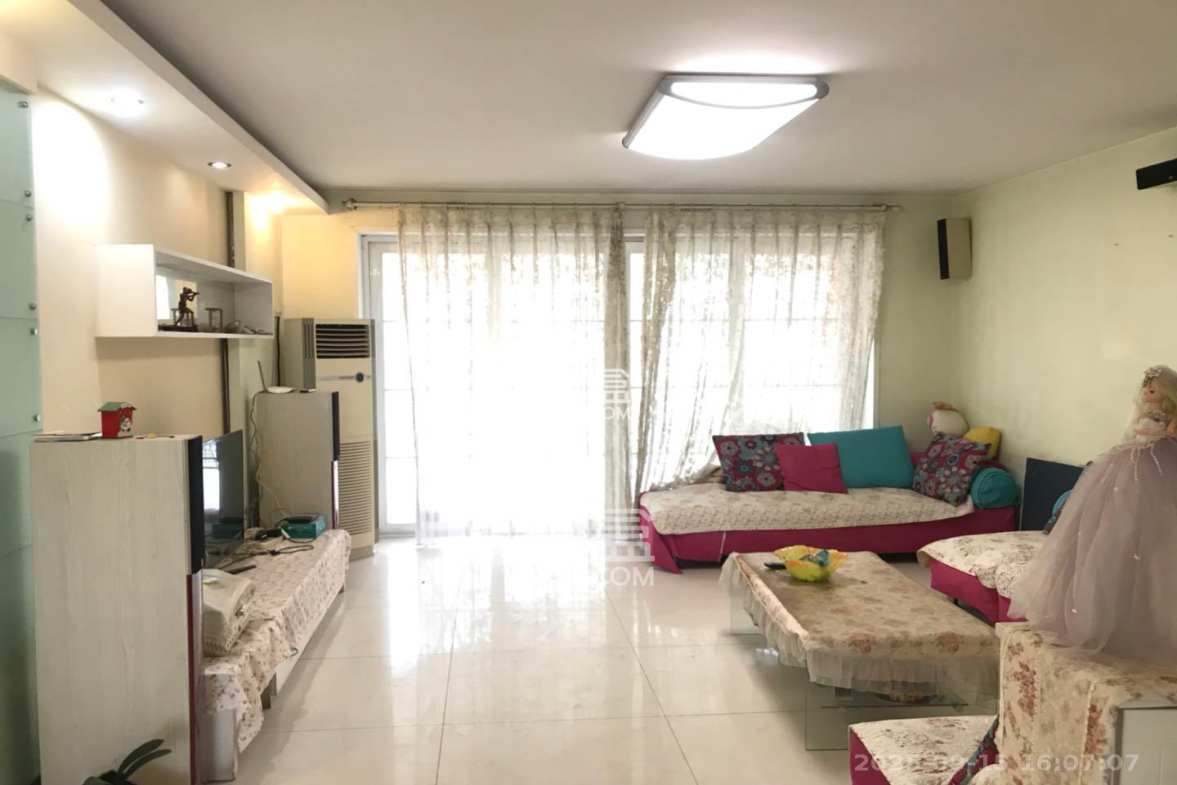 美林景园 4室2厅2卫 3500.0元/月 美林景园 4室2厅2卫 3500.0元/月室内图