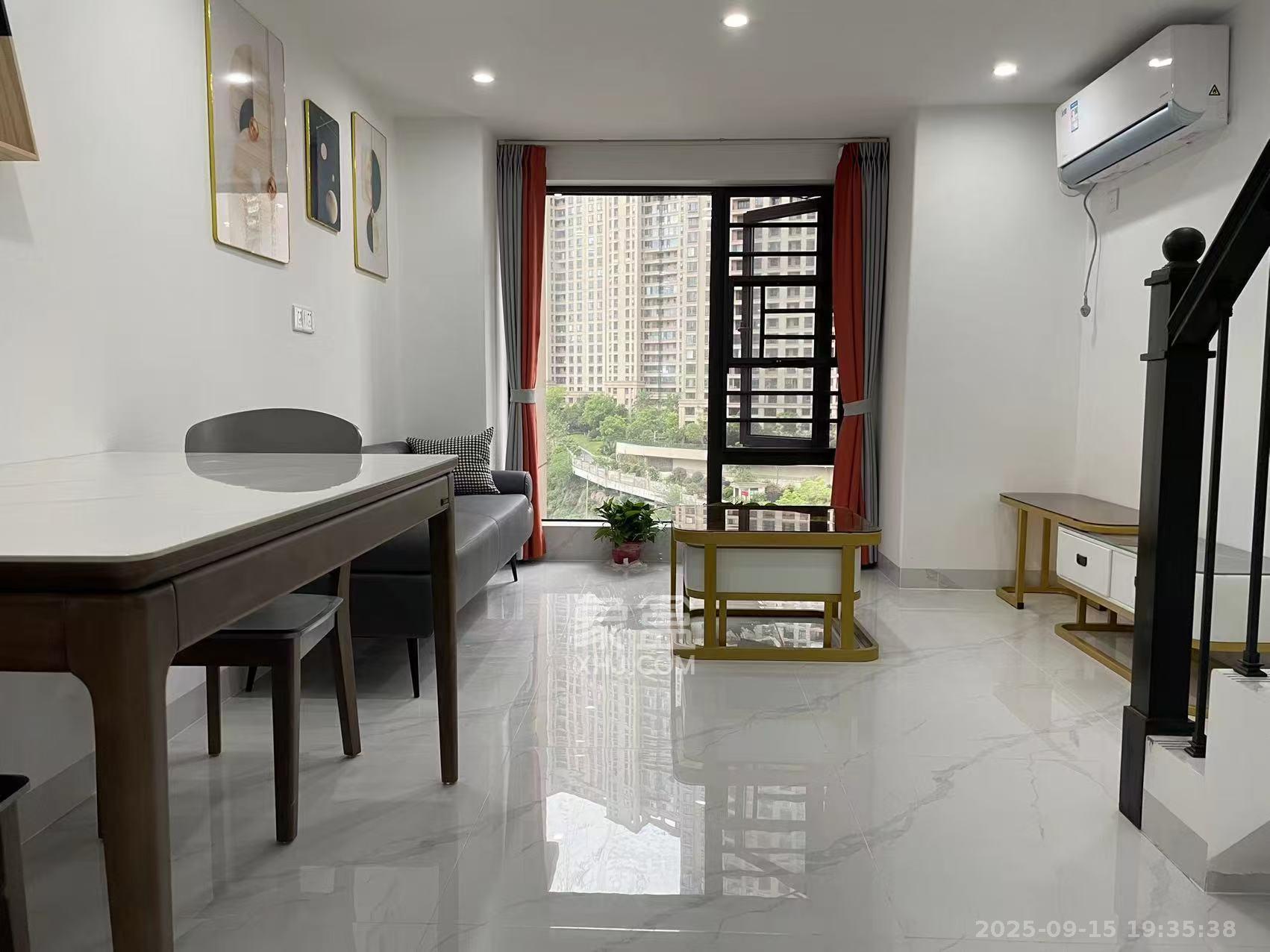 卓越江岸  2室0厅0卫    2200.0元/月 卓越江岸  2室0厅0卫    2200.0元/月室内图