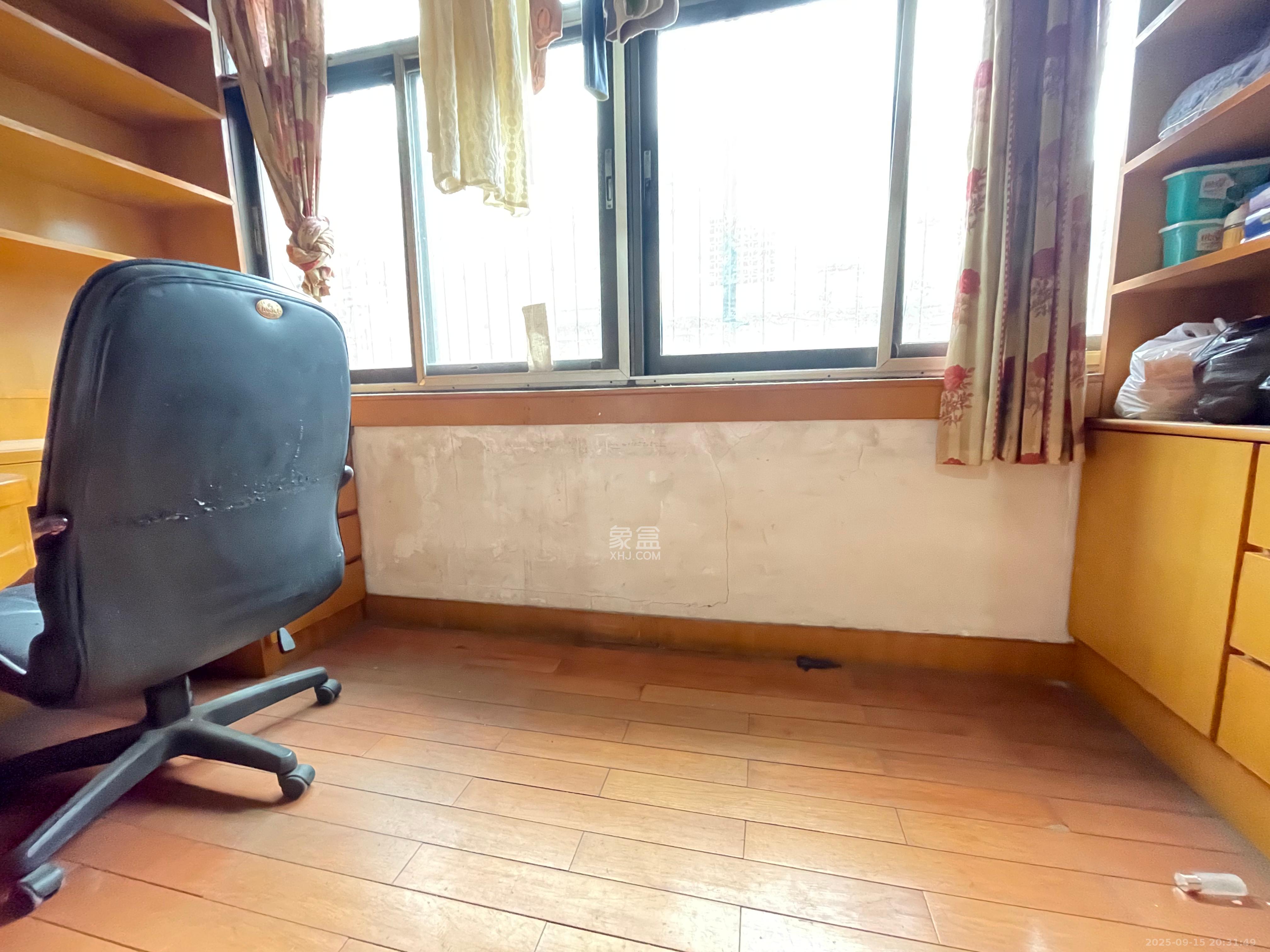 省肉食水产总公司宿舍 2室1厅1卫 1500.0元/月 省肉食水产总公司宿舍 2室1厅1卫 1500.0元/月室内图