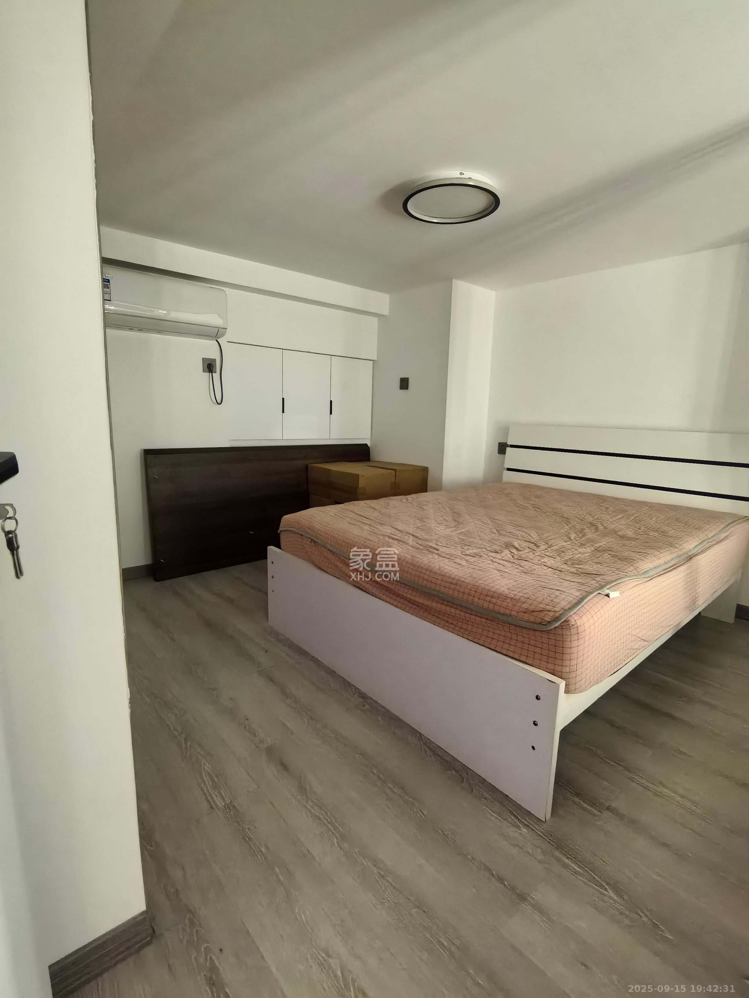 明昇壹城（明昇时代广场）三期  1室1厅1卫    2300.0元/月室内图