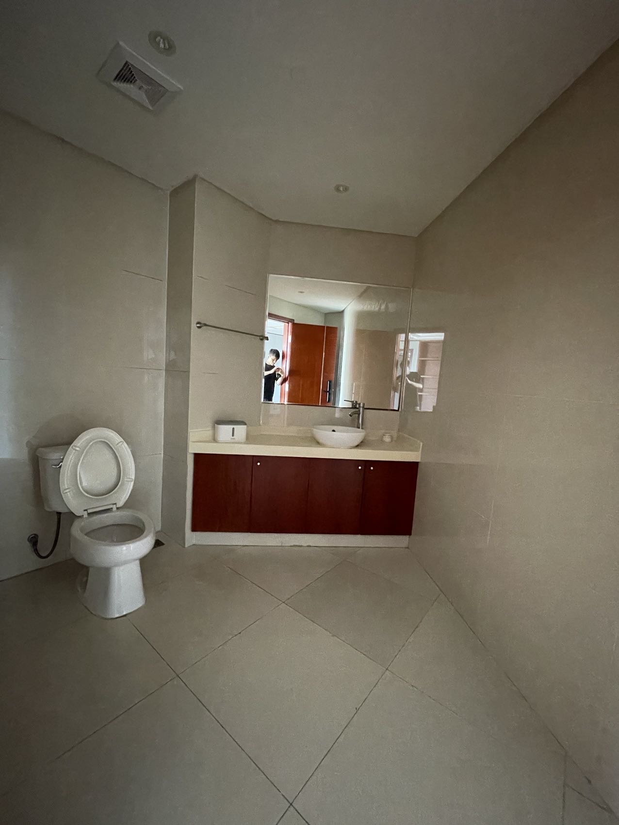 明光国际大酒店  1室1厅1卫    2700.0元/月 明光国际大酒店  1室1厅1卫    2700.0元/月室内图