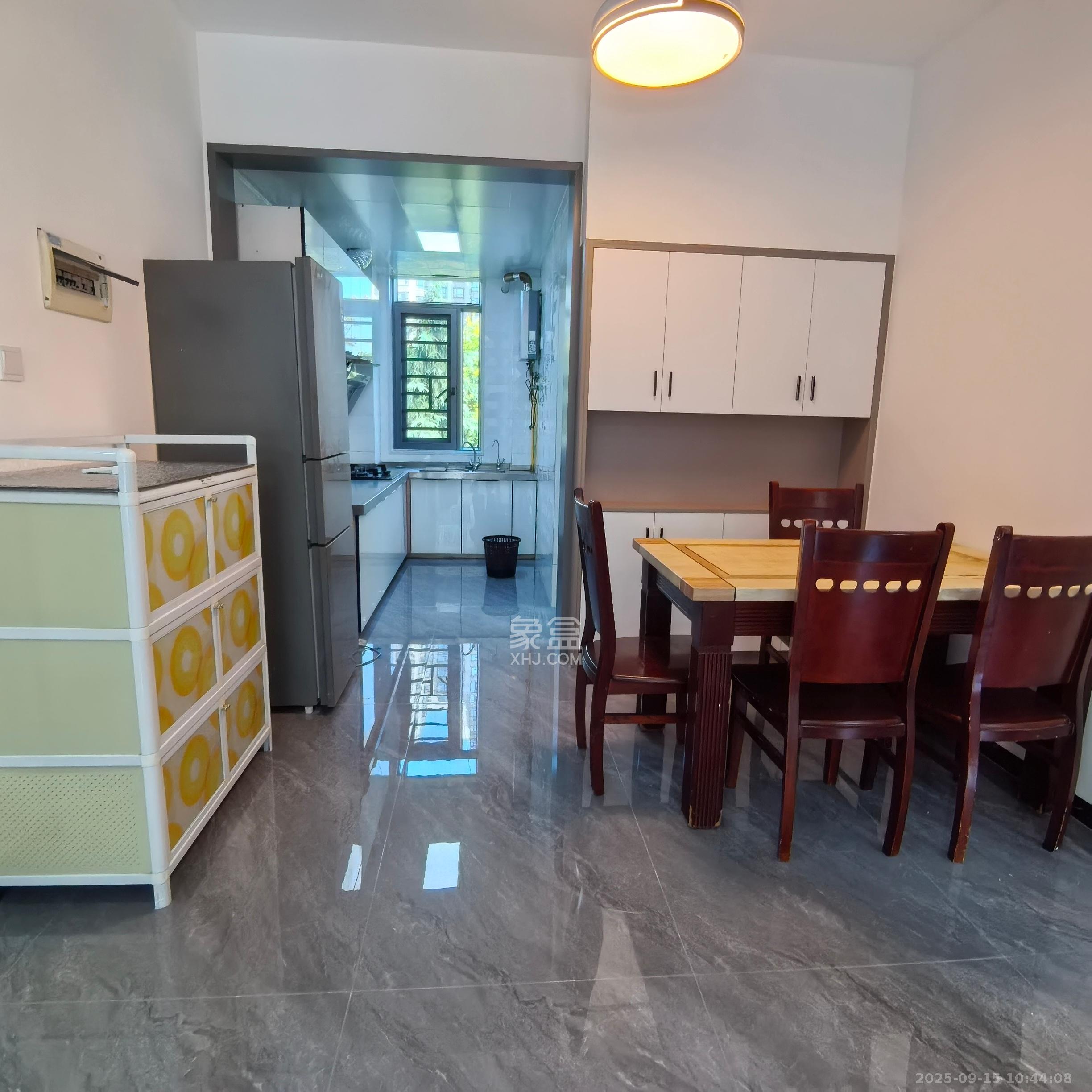 水木兰庭 2室2厅1卫 2100.0元/月 水木兰庭 2室2厅1卫 2100.0元/月室内图