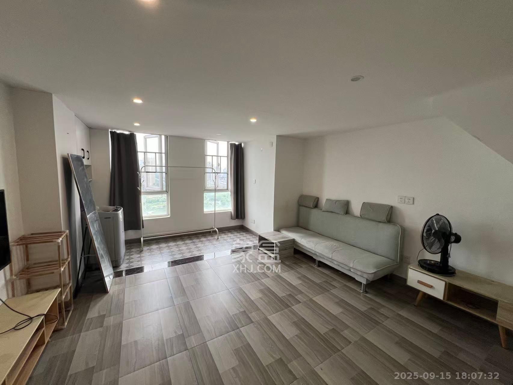 MOMA当代广场  1室1厅1卫    1100.0元/月室内图