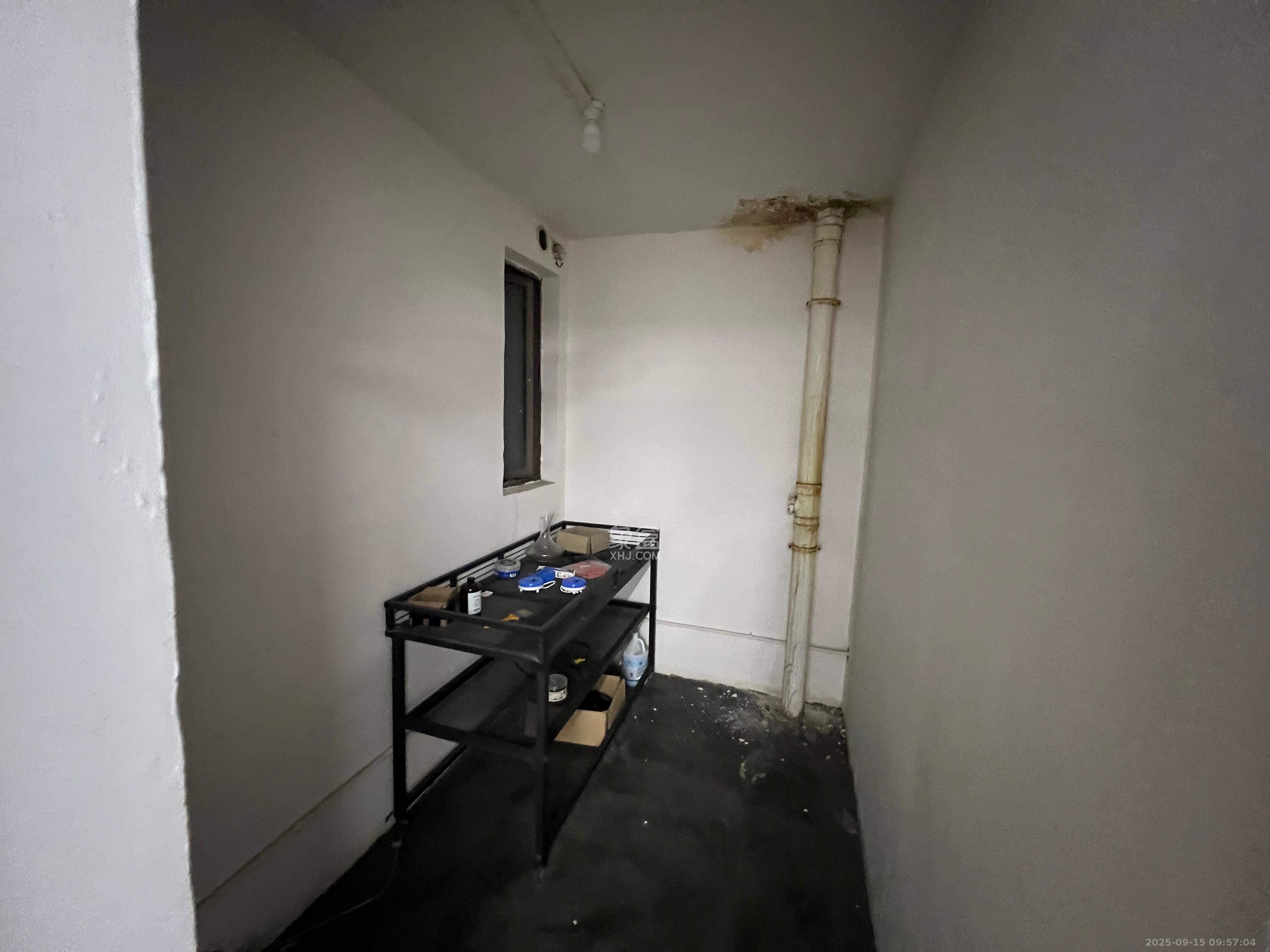 世茂铂翠湾二期  3室2厅1卫    3500.0元/月室内图