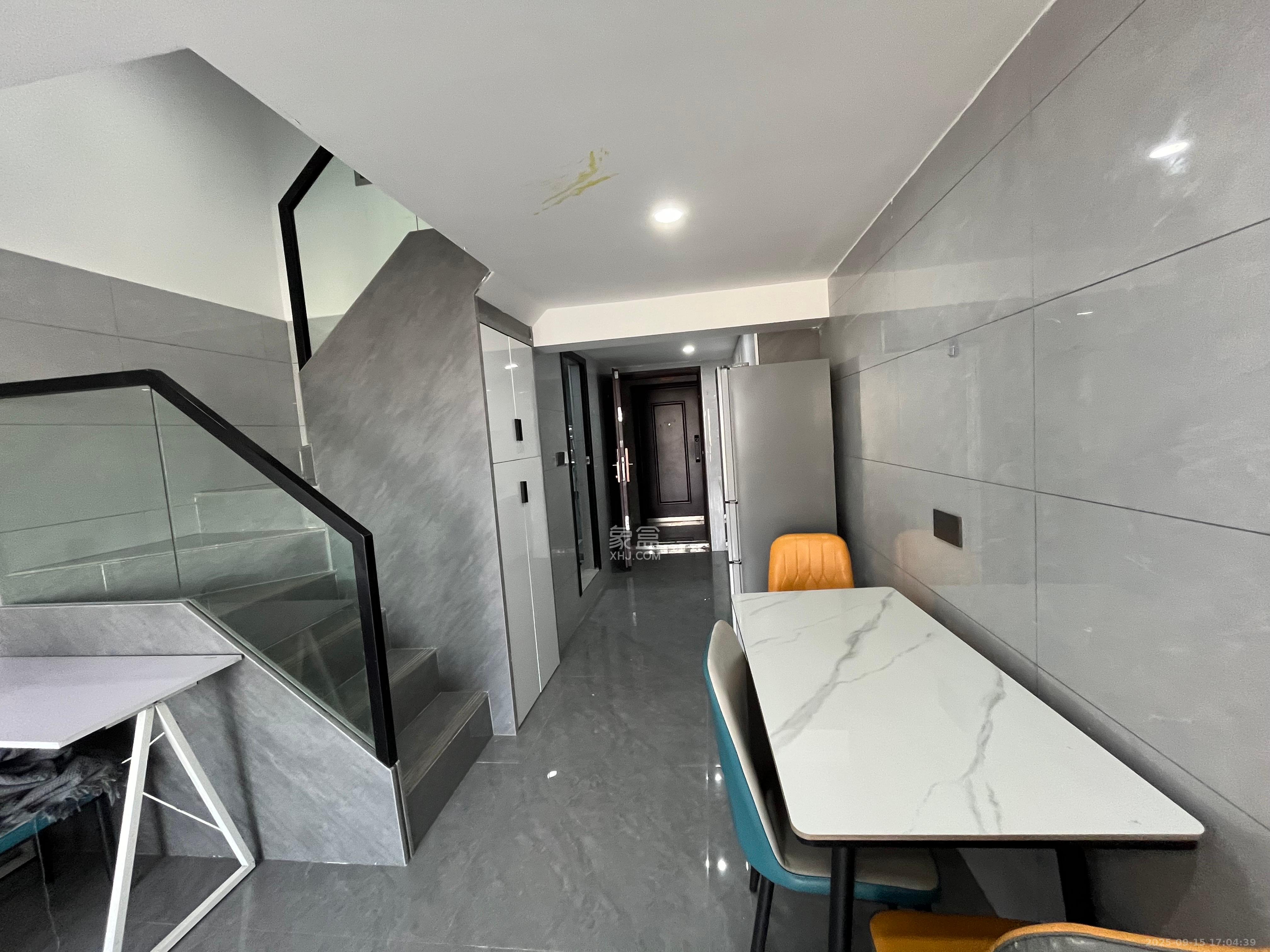 新城悦隽  2室1厅1卫    1700.0元/月室内图