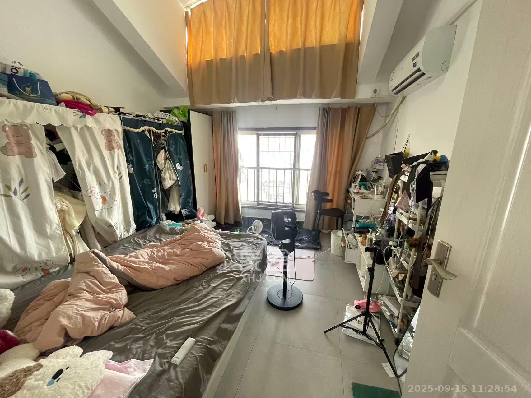 高桥粮油市场（高桥一号小区）  1室1厅1卫    1100.0元/月室内图