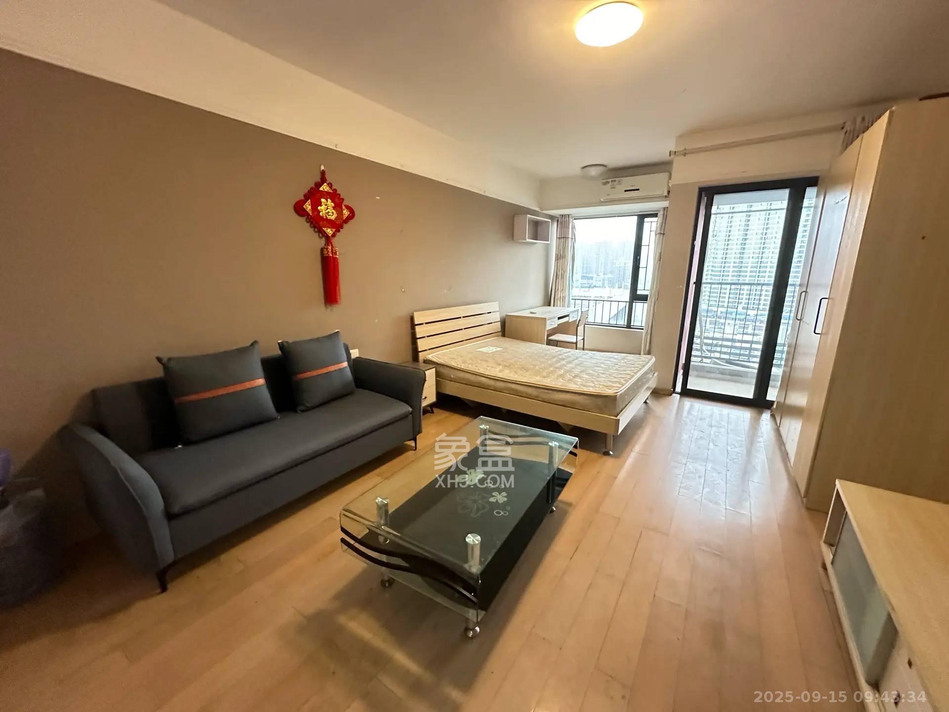 万科金色家园 1室1厅1卫 1300.0元/月 万科金色家园 1室1厅1卫 1300.0元/月室内图