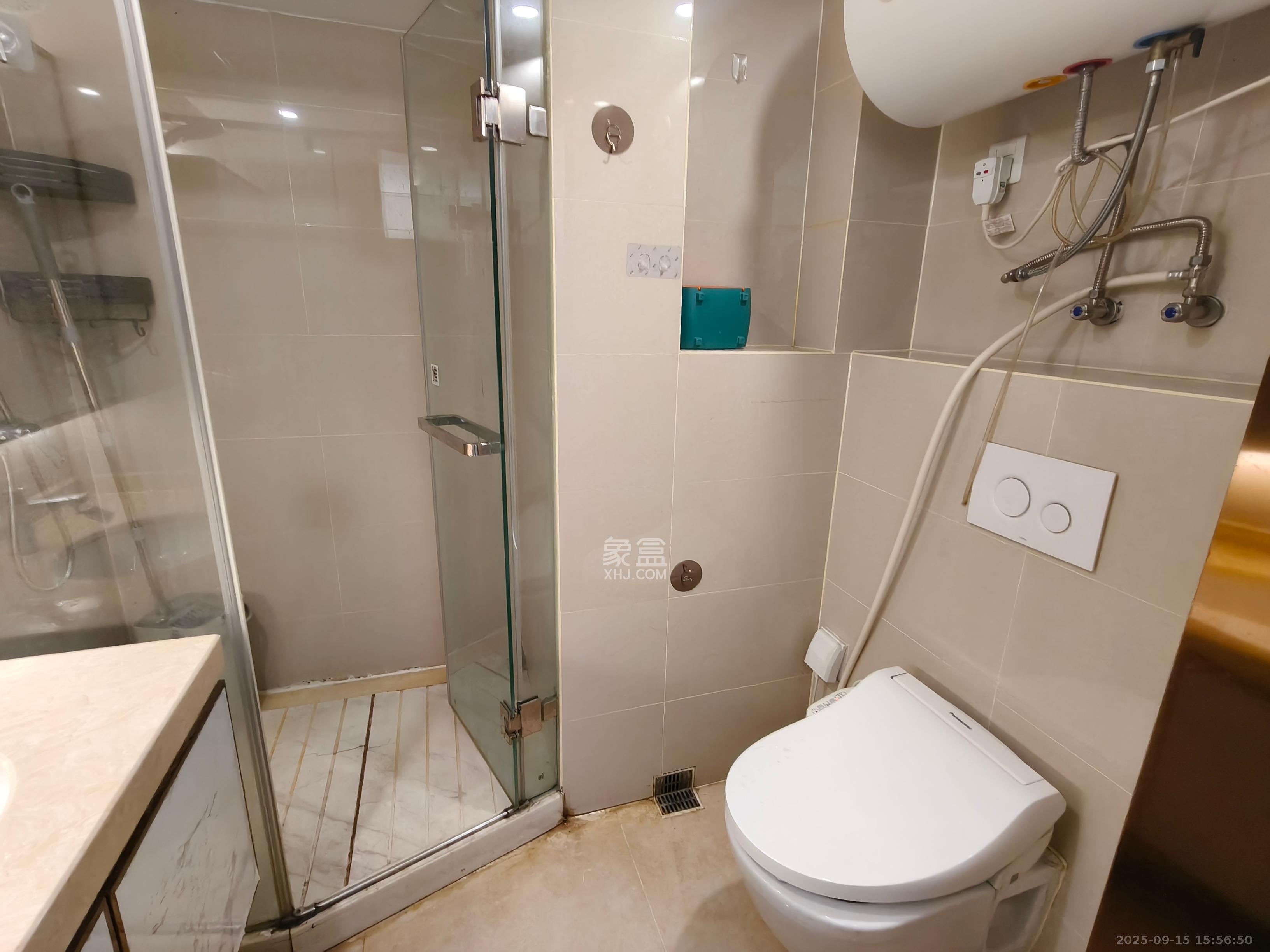 远洋外滩壹号 1室1厅1卫 2600.0元/月 远洋外滩壹号 1室1厅1卫 2600.0元/月室内图