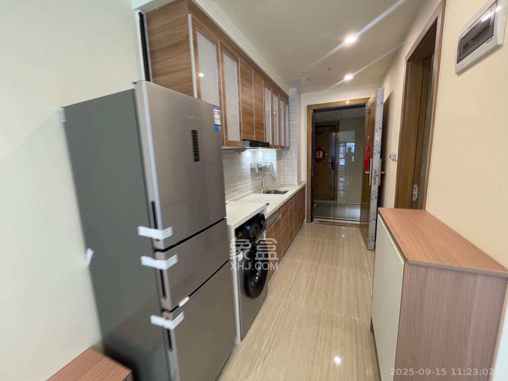 恒大清澜苑(恒大御景半岛四期)  1室1厅1卫    1800.0元/月 恒大清澜苑(恒大御景半岛四期)  1室1厅1卫    1800.0元/月室内图