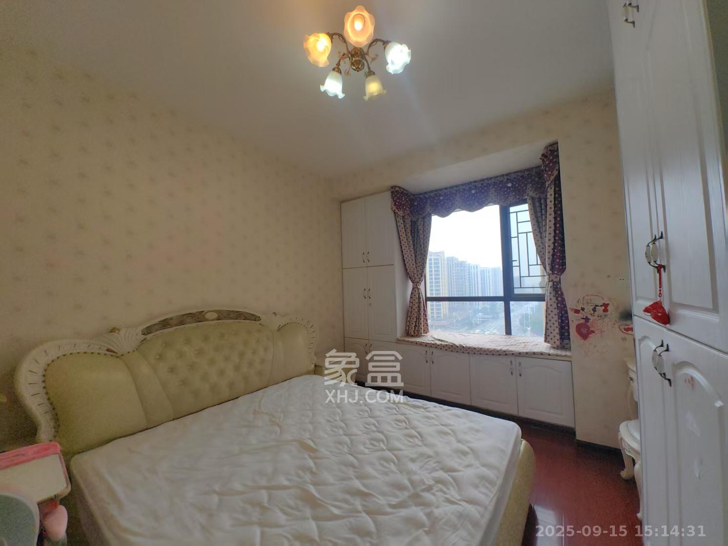 奥林匹克花园贡院一期  3室2厅1卫    2600.0元/月室内图